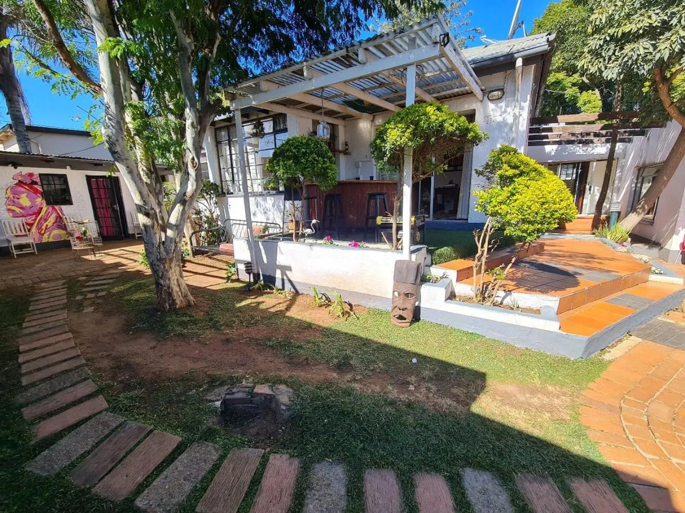 Patio in Melville House