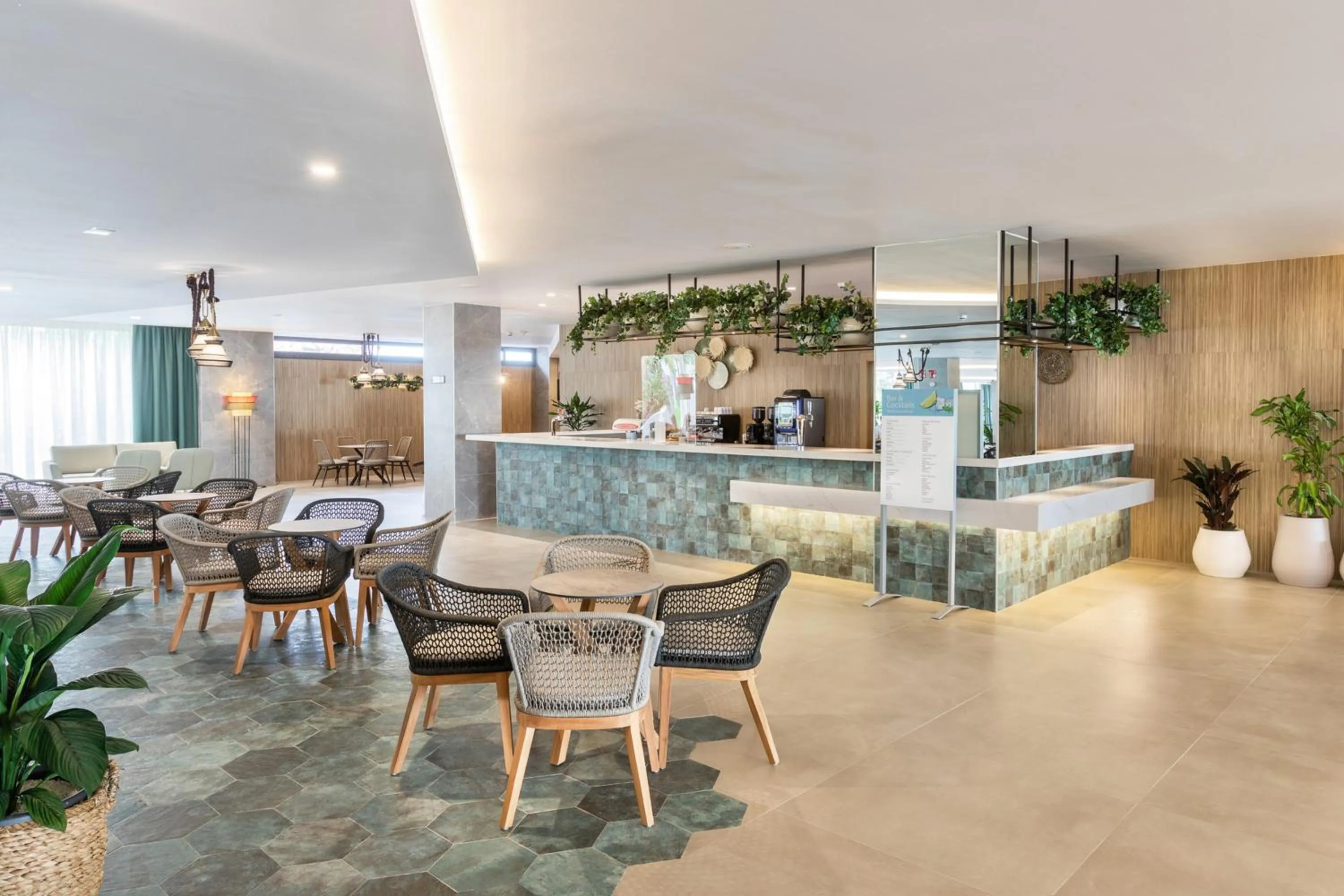 Lounge or bar in Hotel Riu Buenavista - All Inclusive