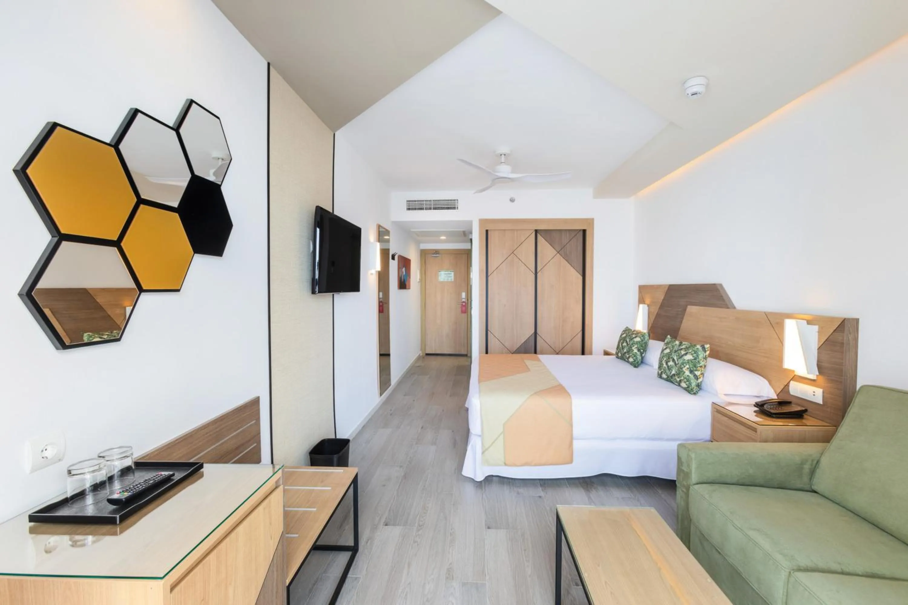 Bed in Hotel Riu Buenavista - All Inclusive