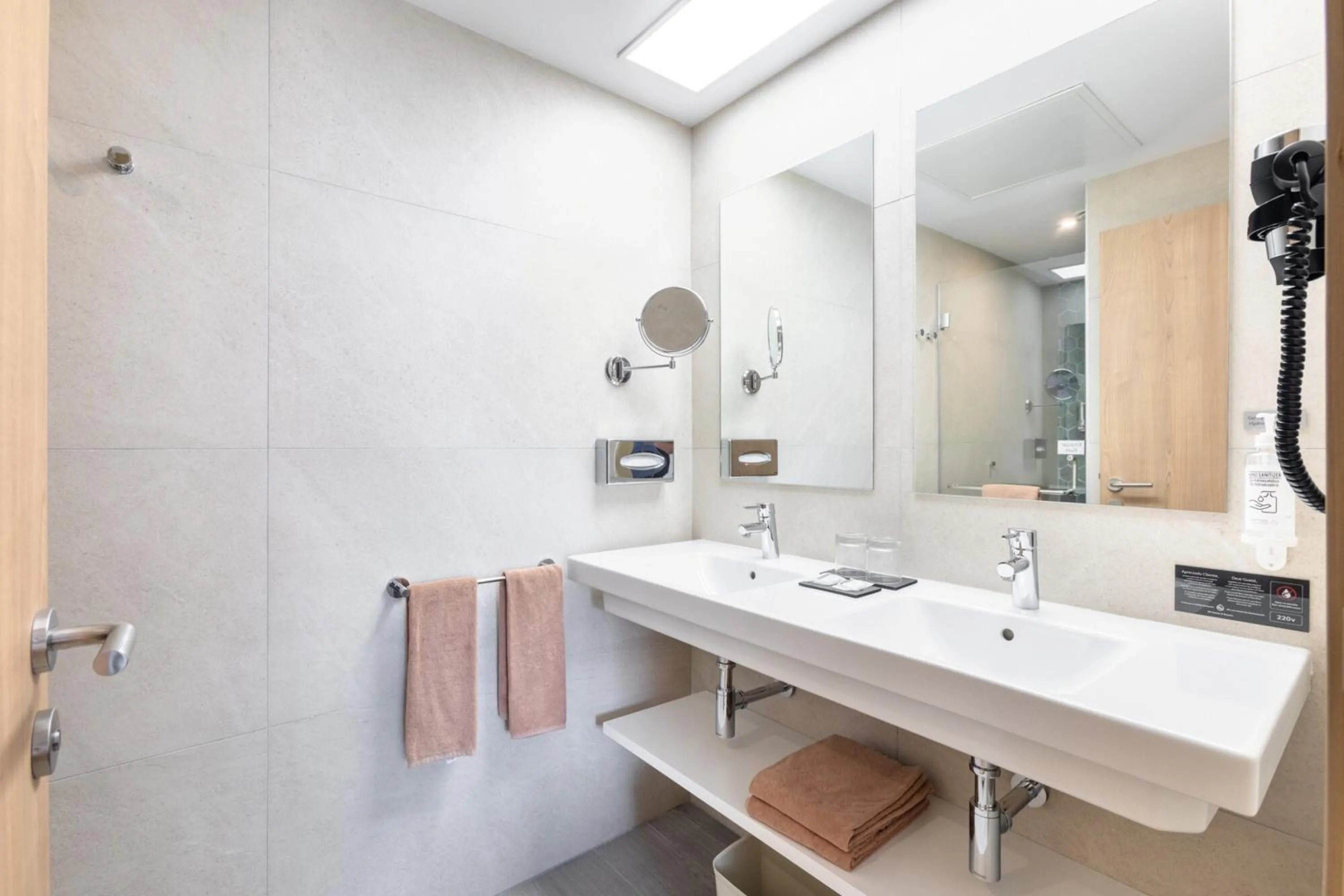 Bathroom in Hotel Riu Buenavista - All Inclusive