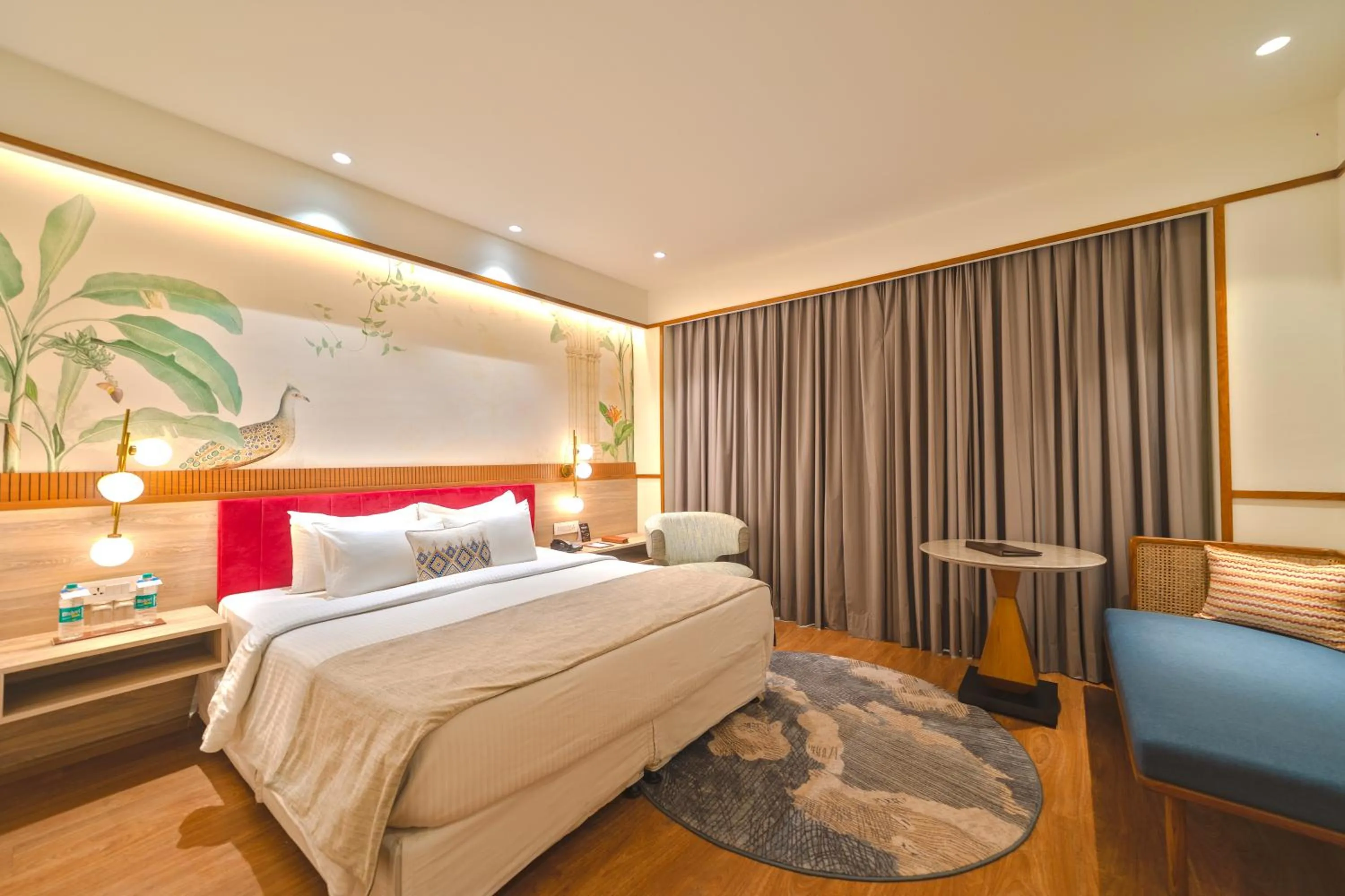 Bedroom, Bed in Nidhivan Sarovar Portico Vrindavan