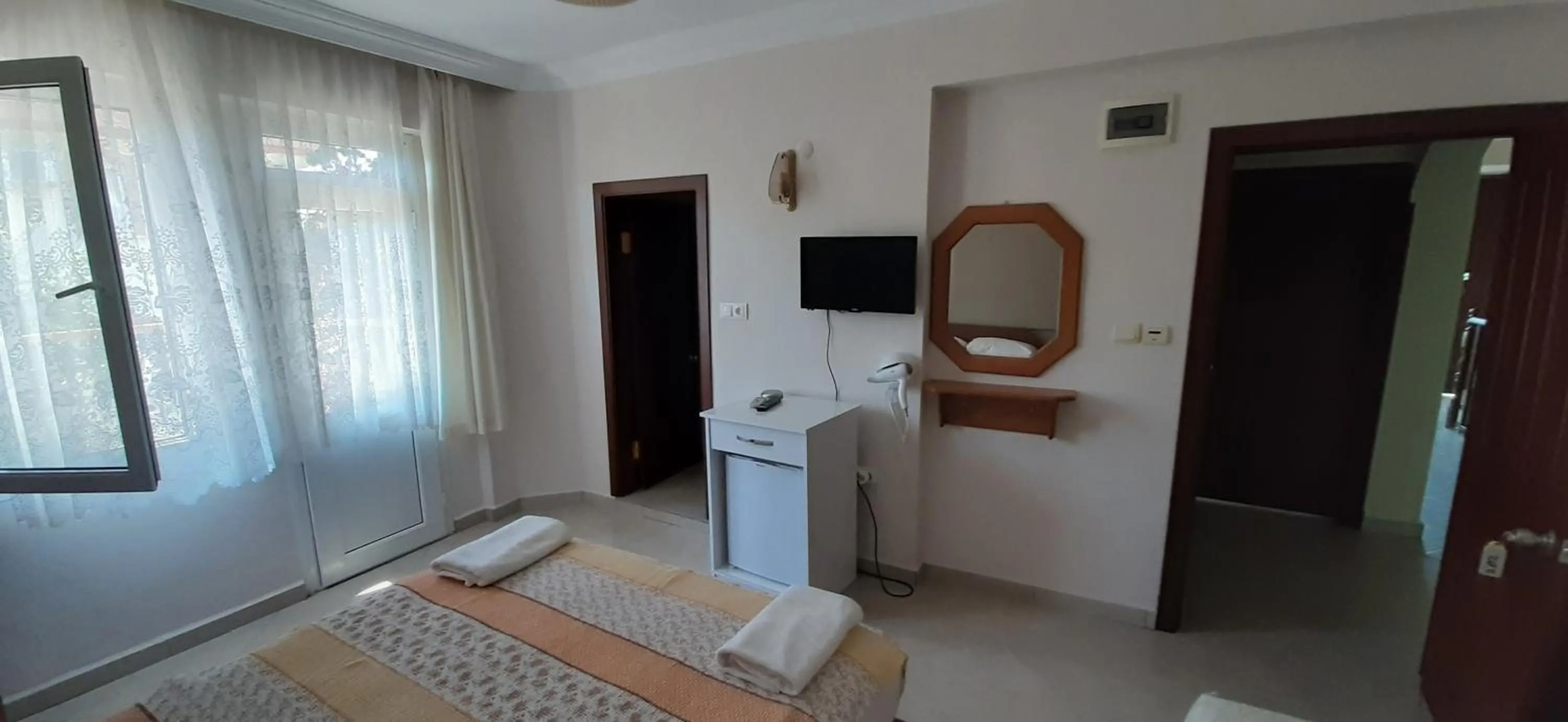 Photo of the whole room in Everest Apart Hotel