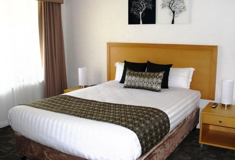 Property building, Bed in Blazing Stump Motel & Suites