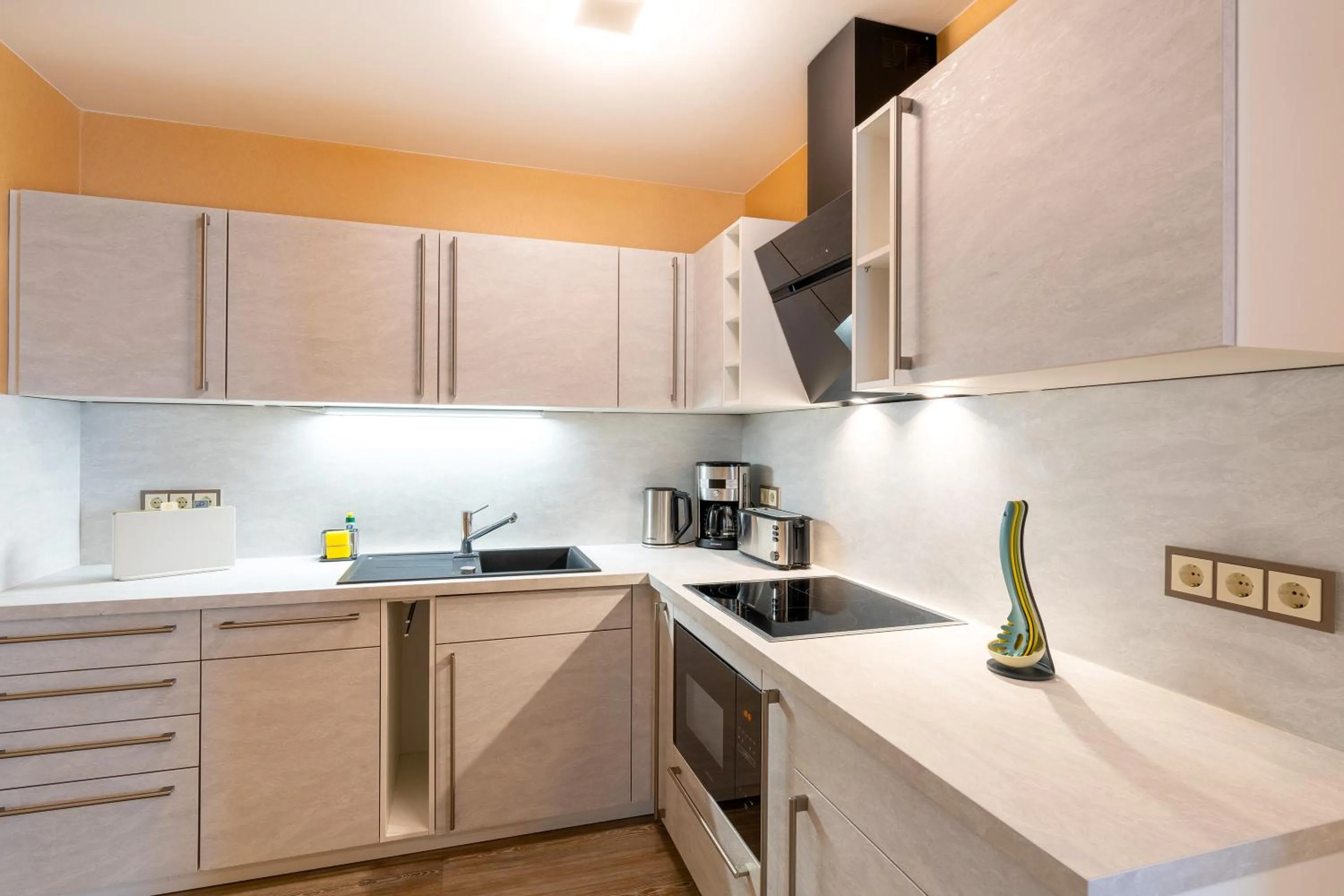 kitchen in SEETELHOTEL Ostseeresidenz Bansin