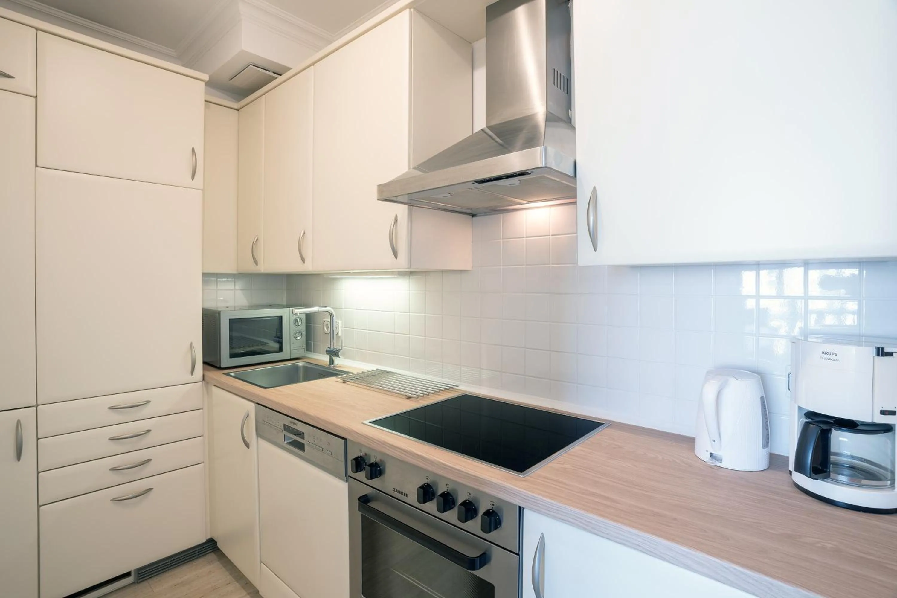 Kitchen or kitchenette in SEETELHOTEL Ostseeresidenz Heringsdorf