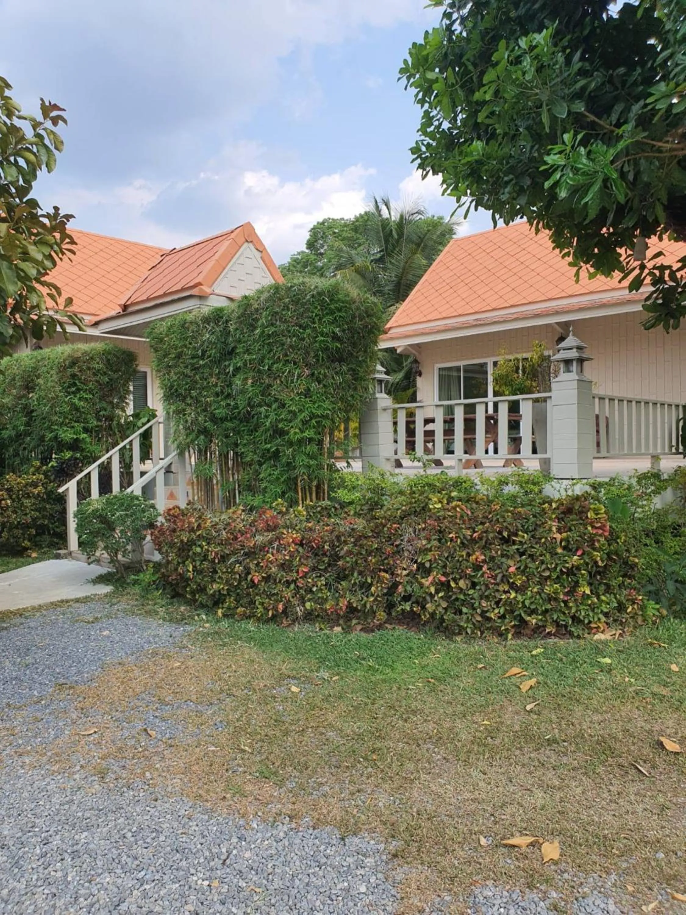 Property building in Aob-Oun Homestay