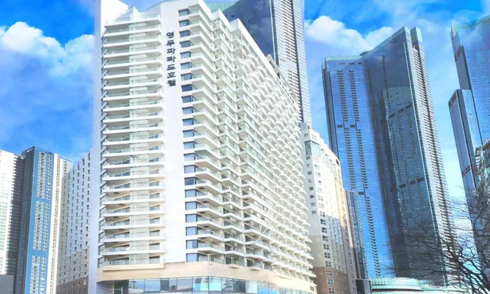 Property building in Busan Yeongmu Parade Hotel Haeundae Beach