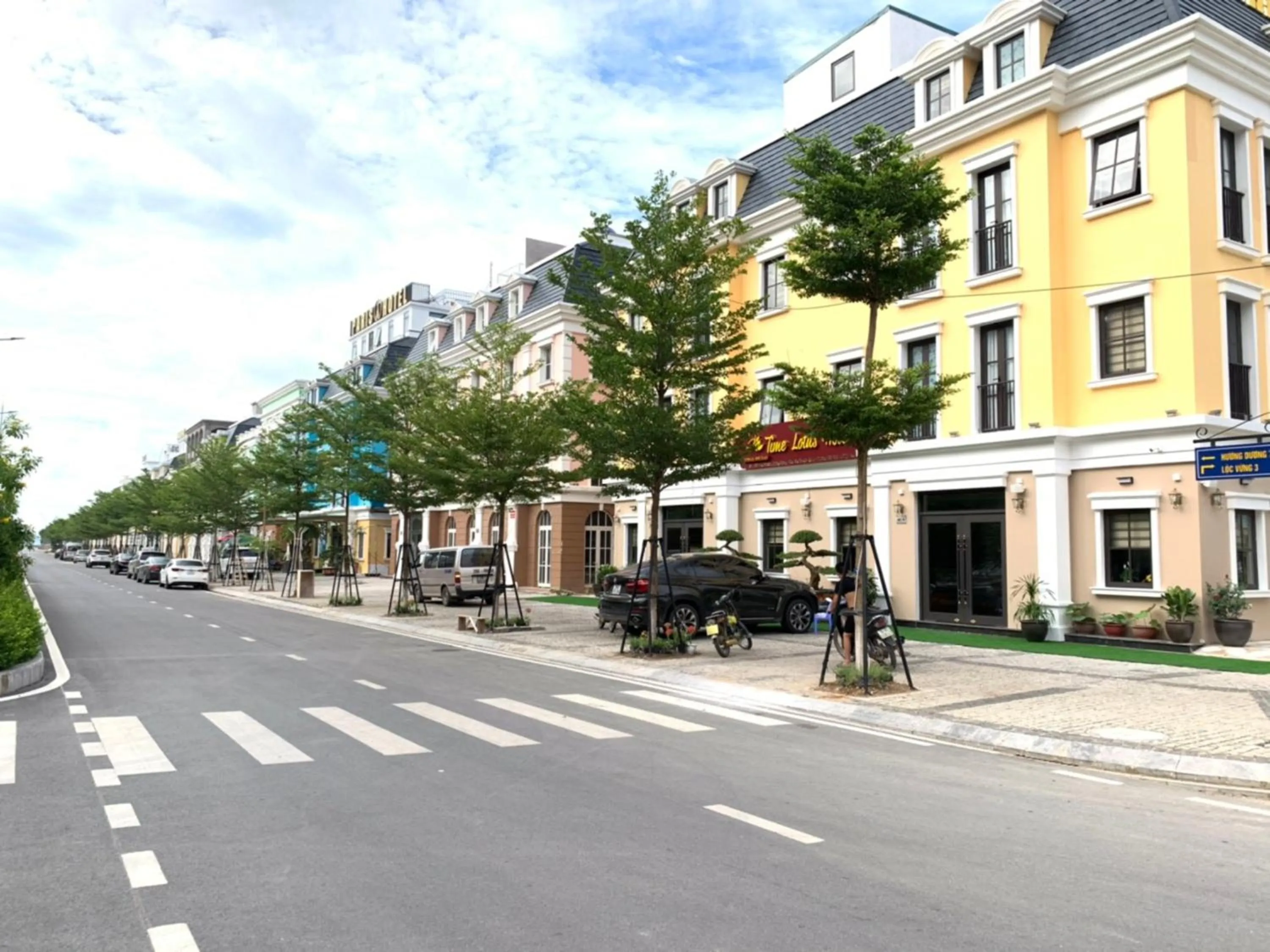 Property building in Khách sạn Time Lotus Hạ Long