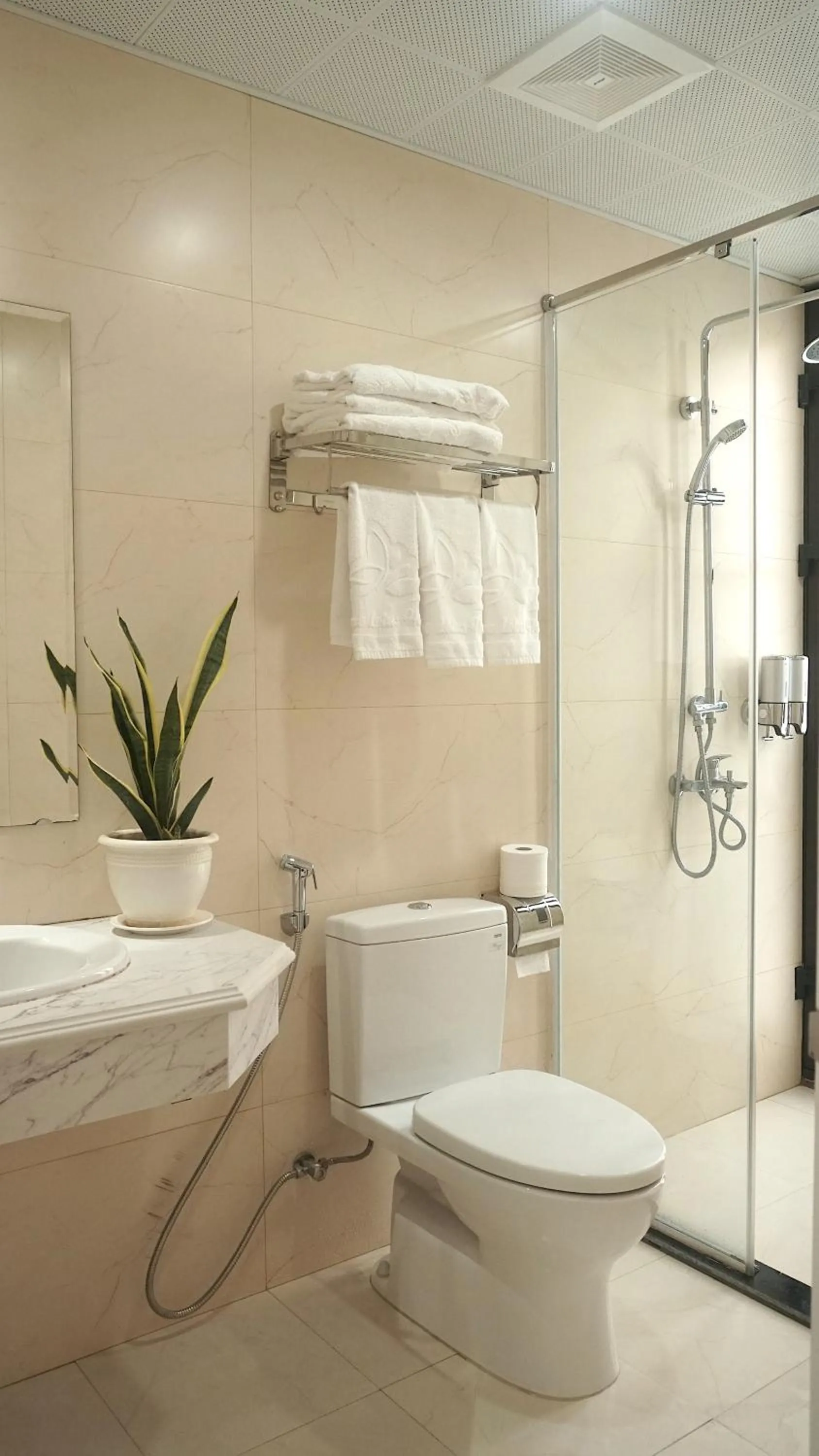 Bathroom in Khách sạn Time Lotus Hạ Long