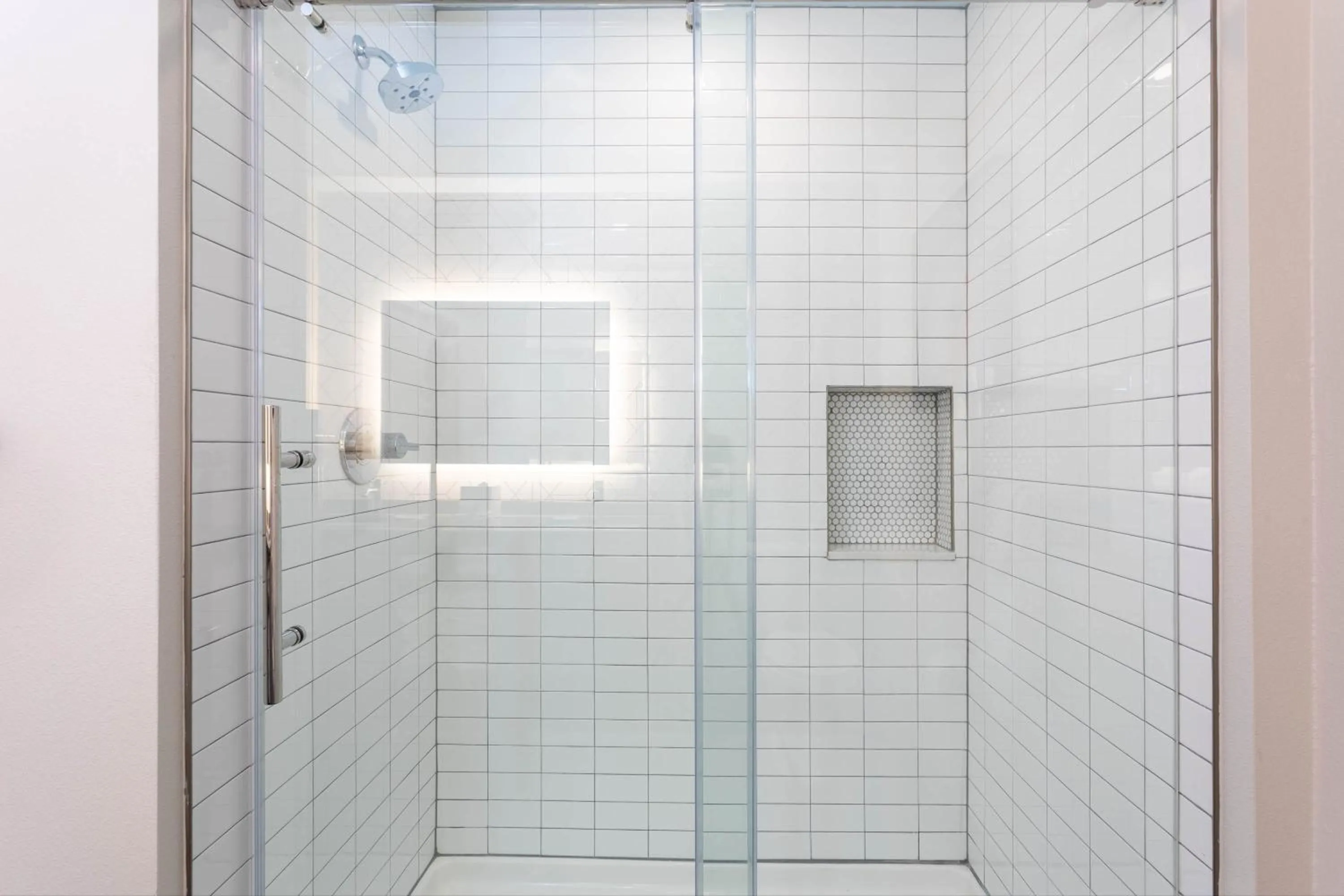 Shower in TRYP by Wyndham Orlando