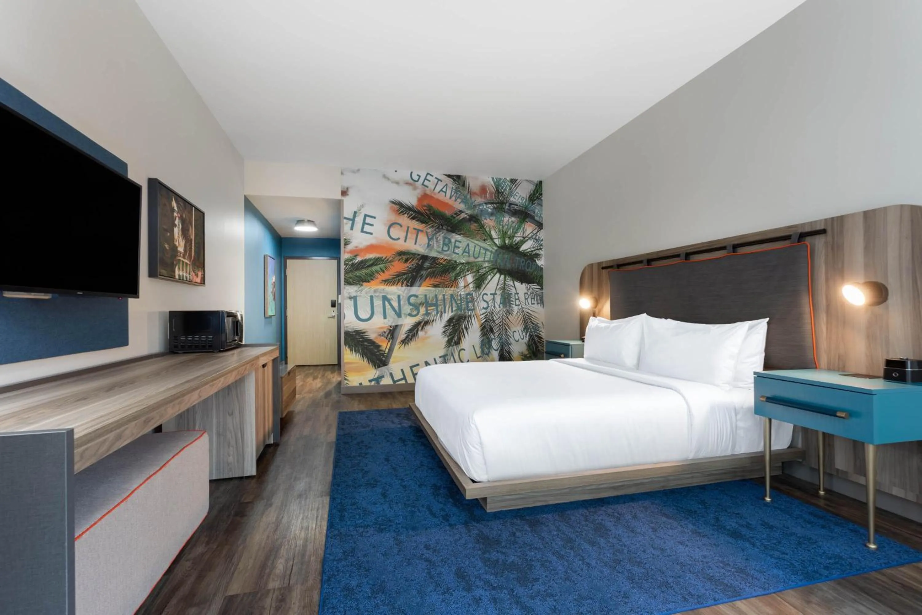 Bed in TRYP by Wyndham Orlando