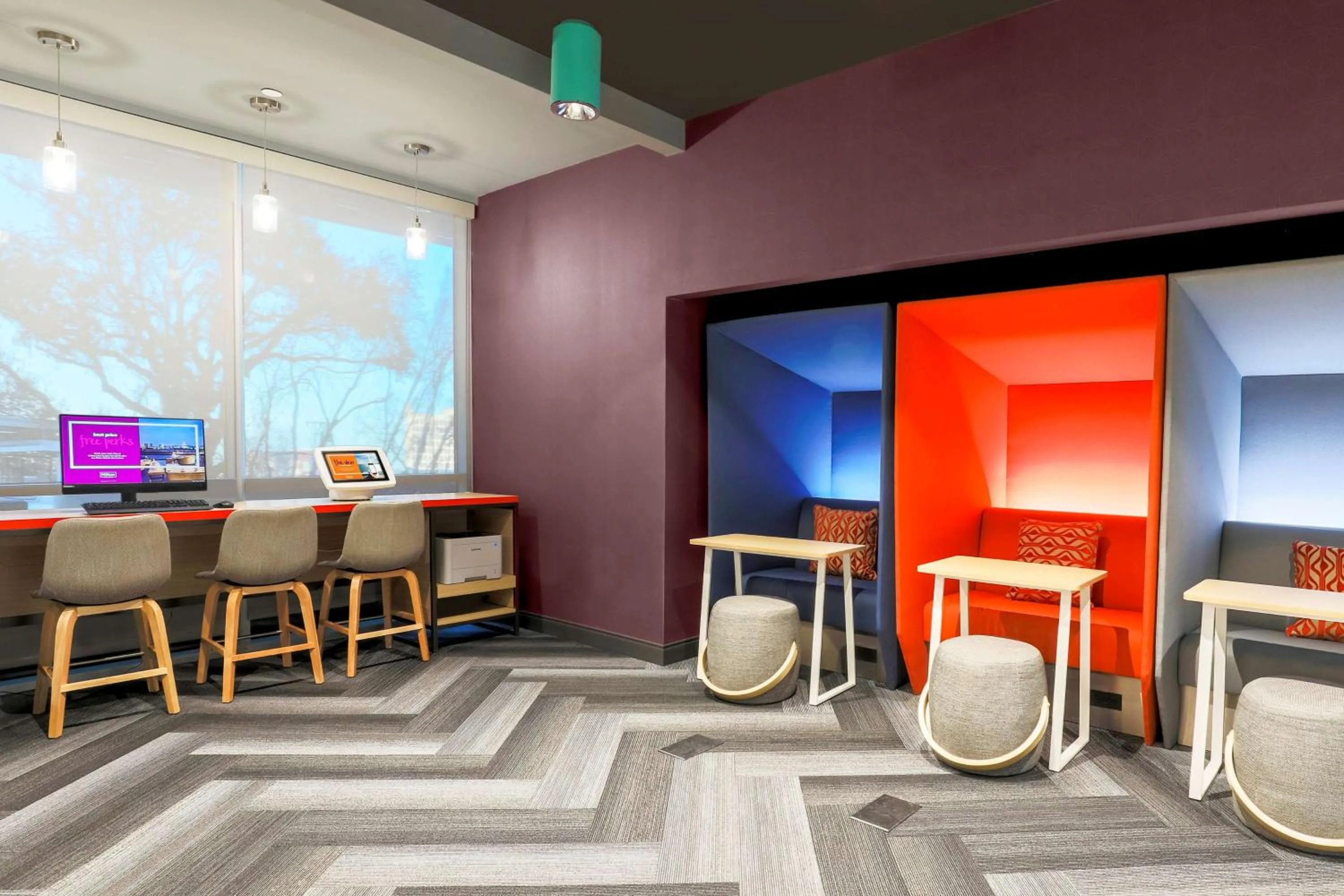 Meeting/conference room in Tru By Hilton Dallas Market Center