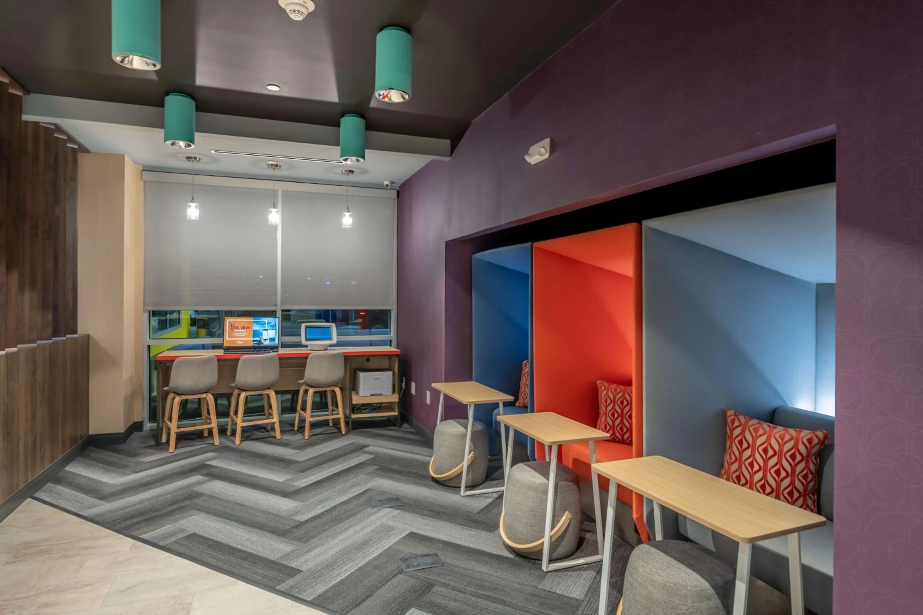 Meeting/conference room in Tru By Hilton Dallas Market Center