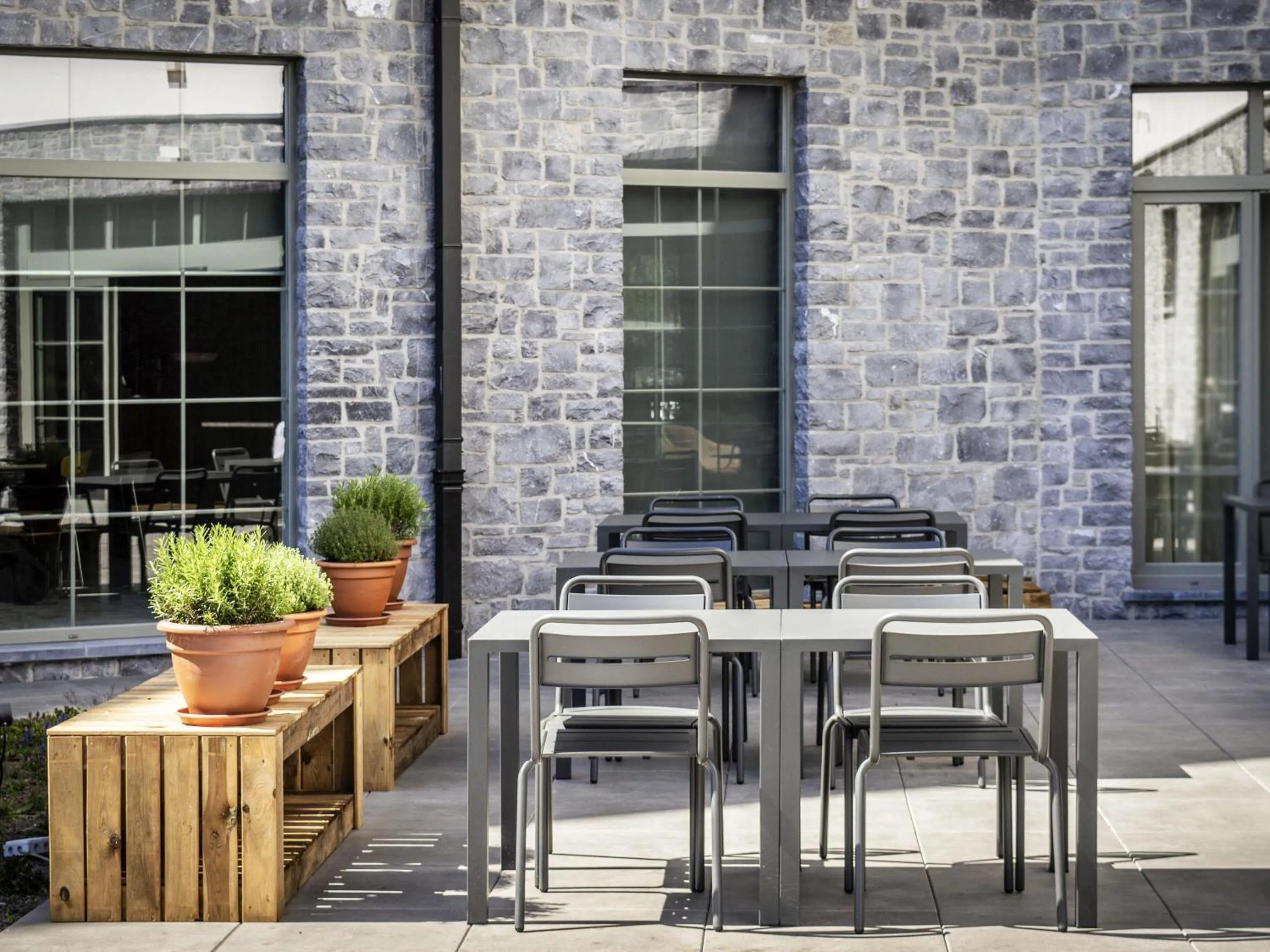 Lounge or bar in Mercure Han-sur-Lesse