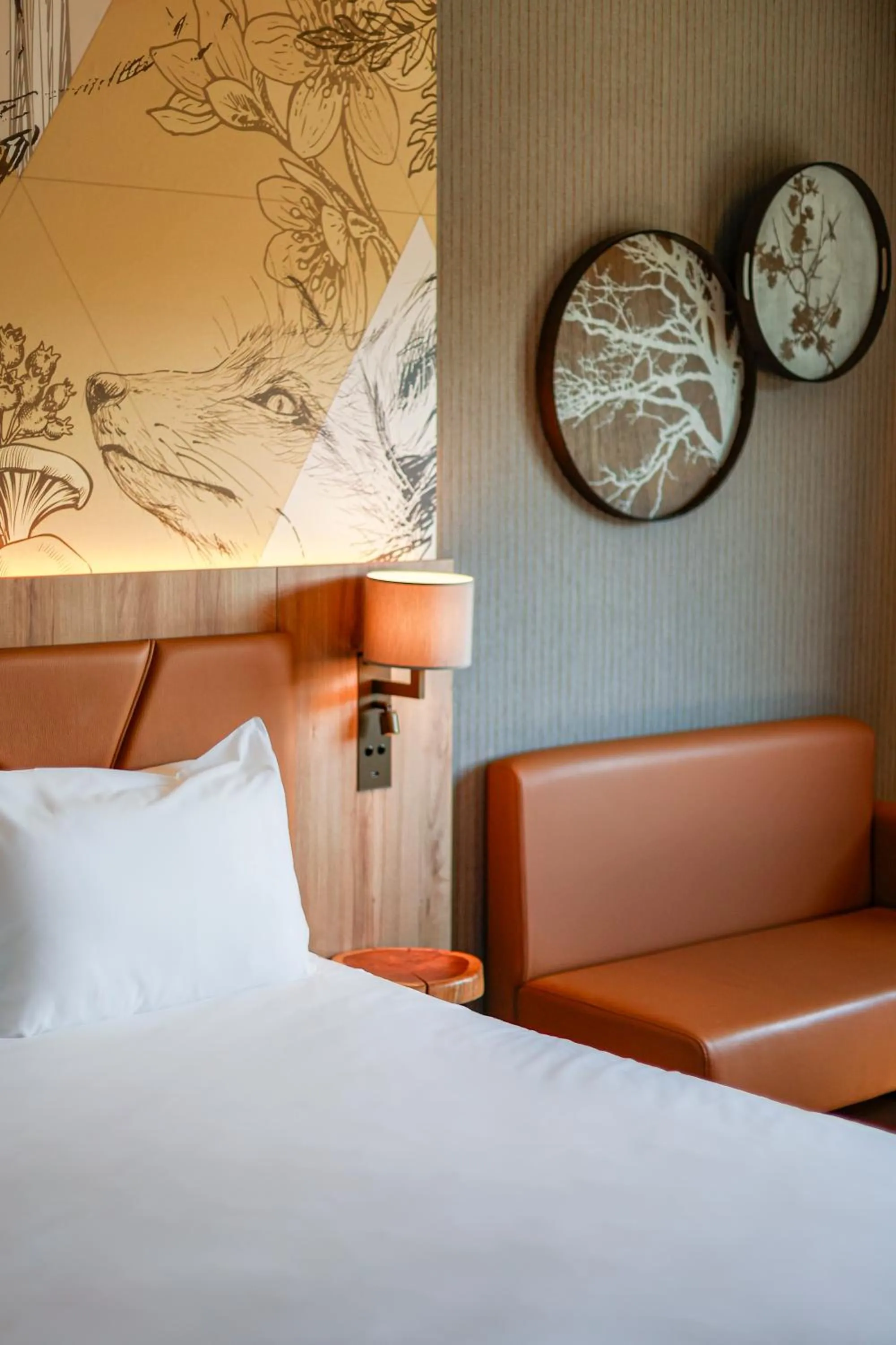 Bed in Mercure Han-sur-Lesse