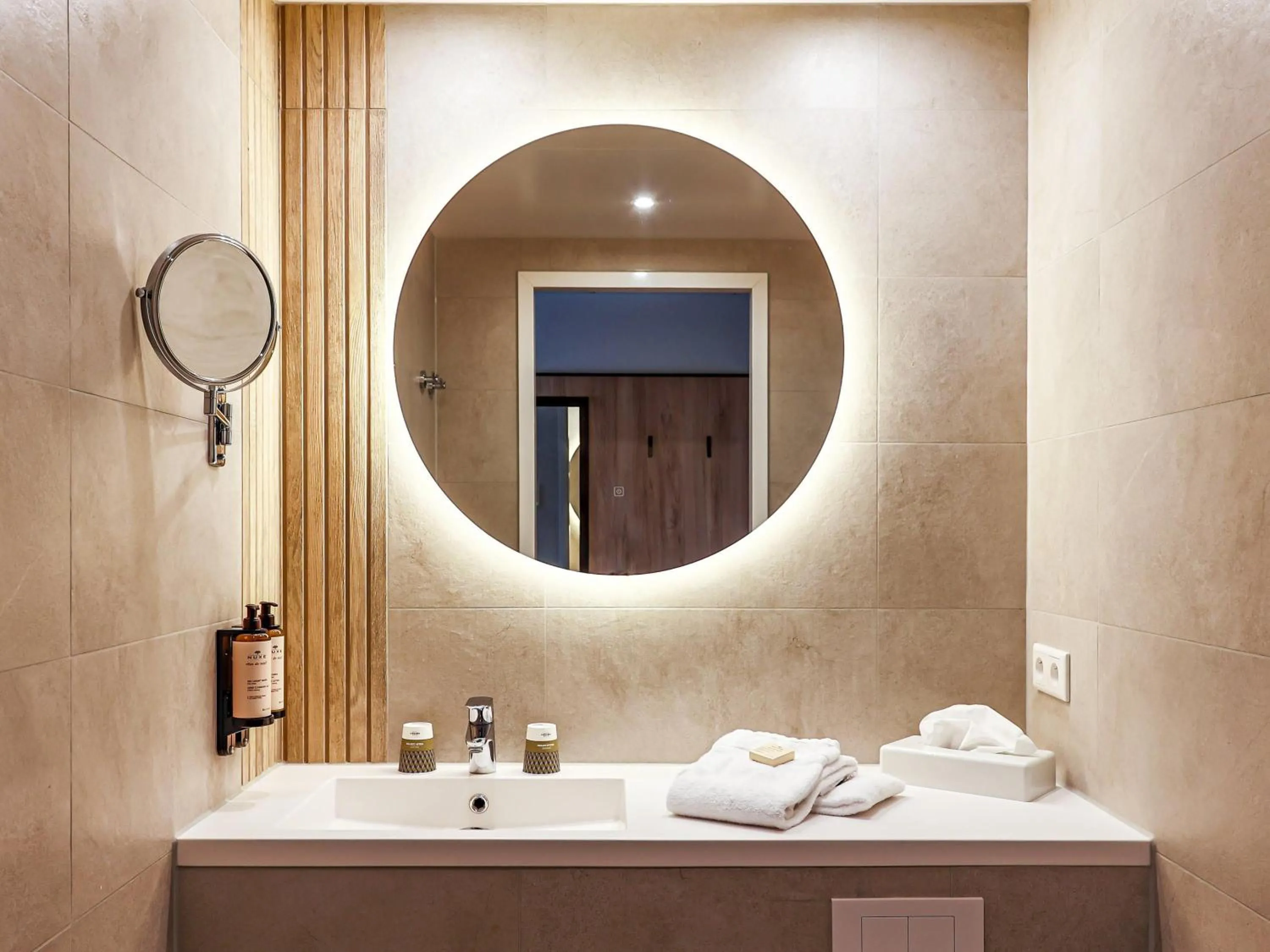 Bedroom in Mercure Han-sur-Lesse