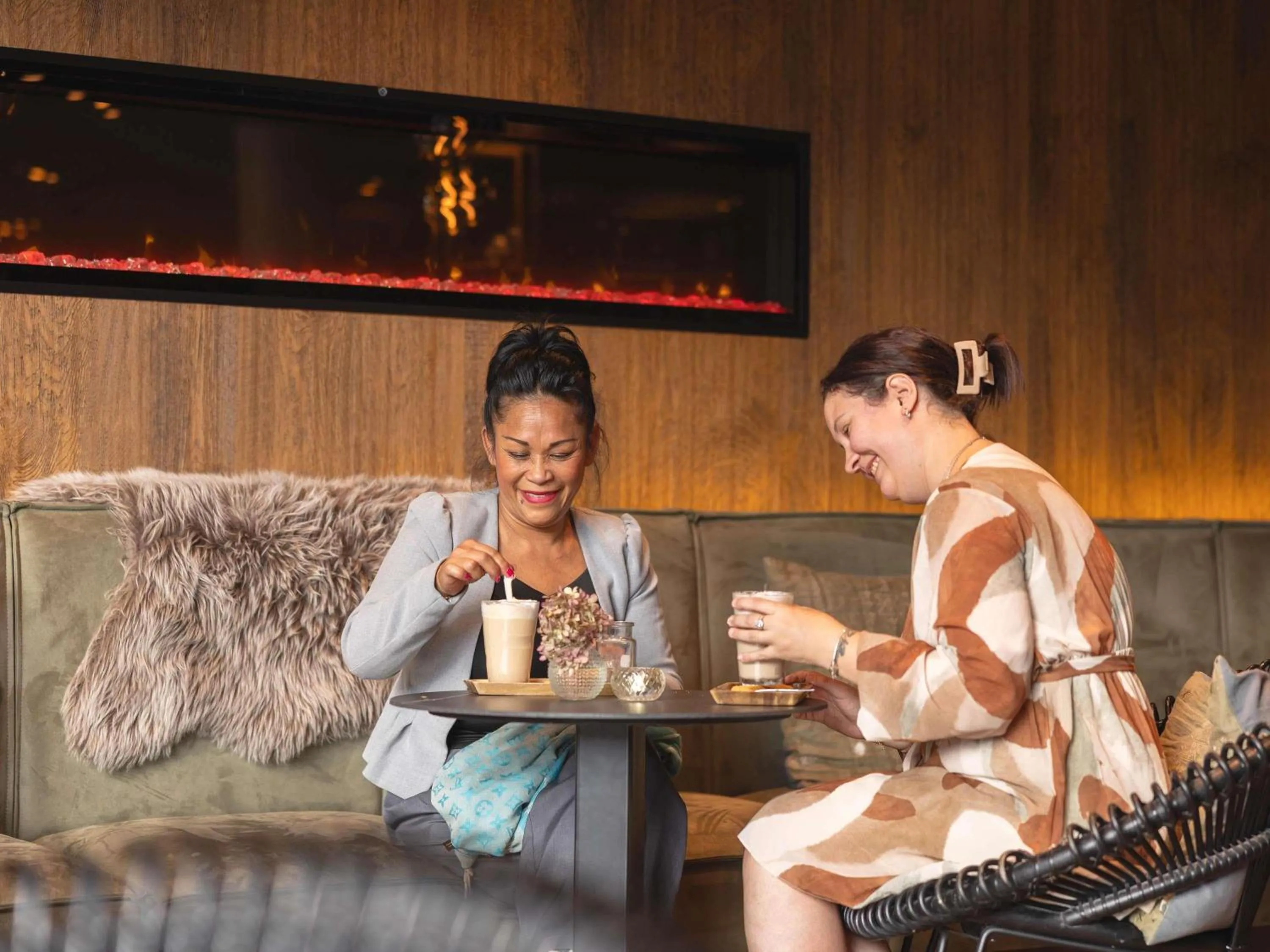 Lounge or bar in Mercure Han-sur-Lesse