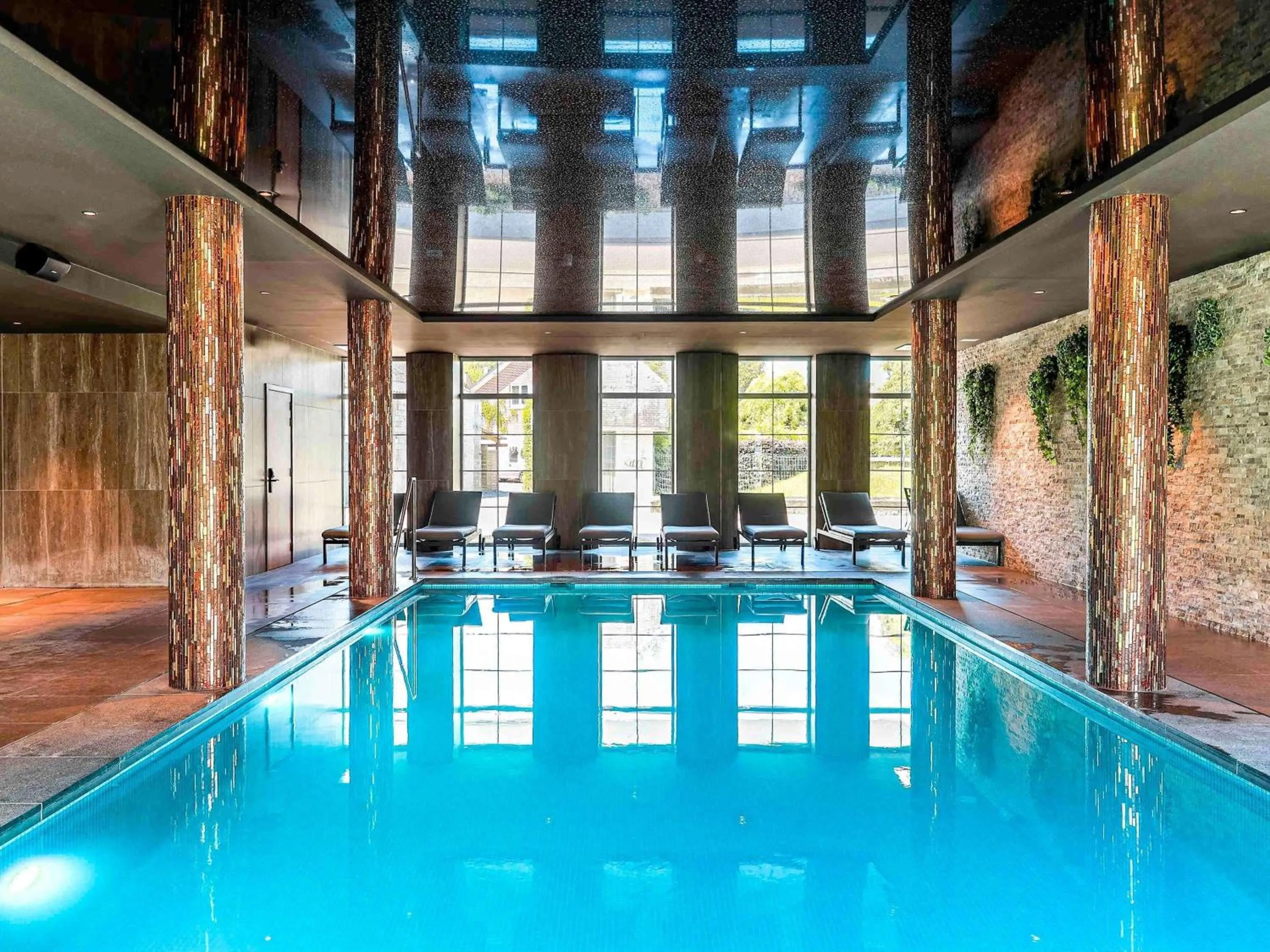 Pool view in Mercure Han-sur-Lesse