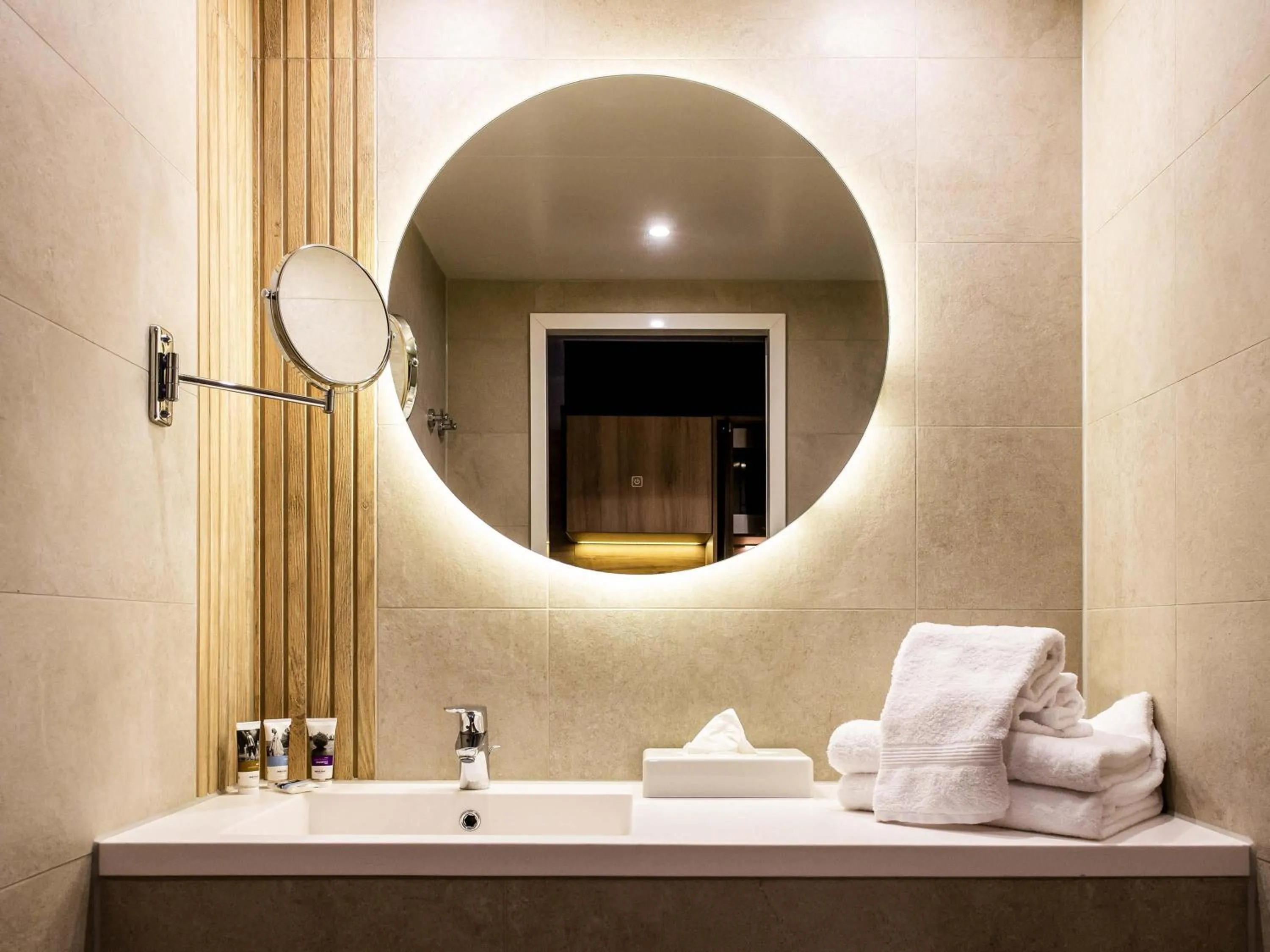 Bedroom in Mercure Han-sur-Lesse