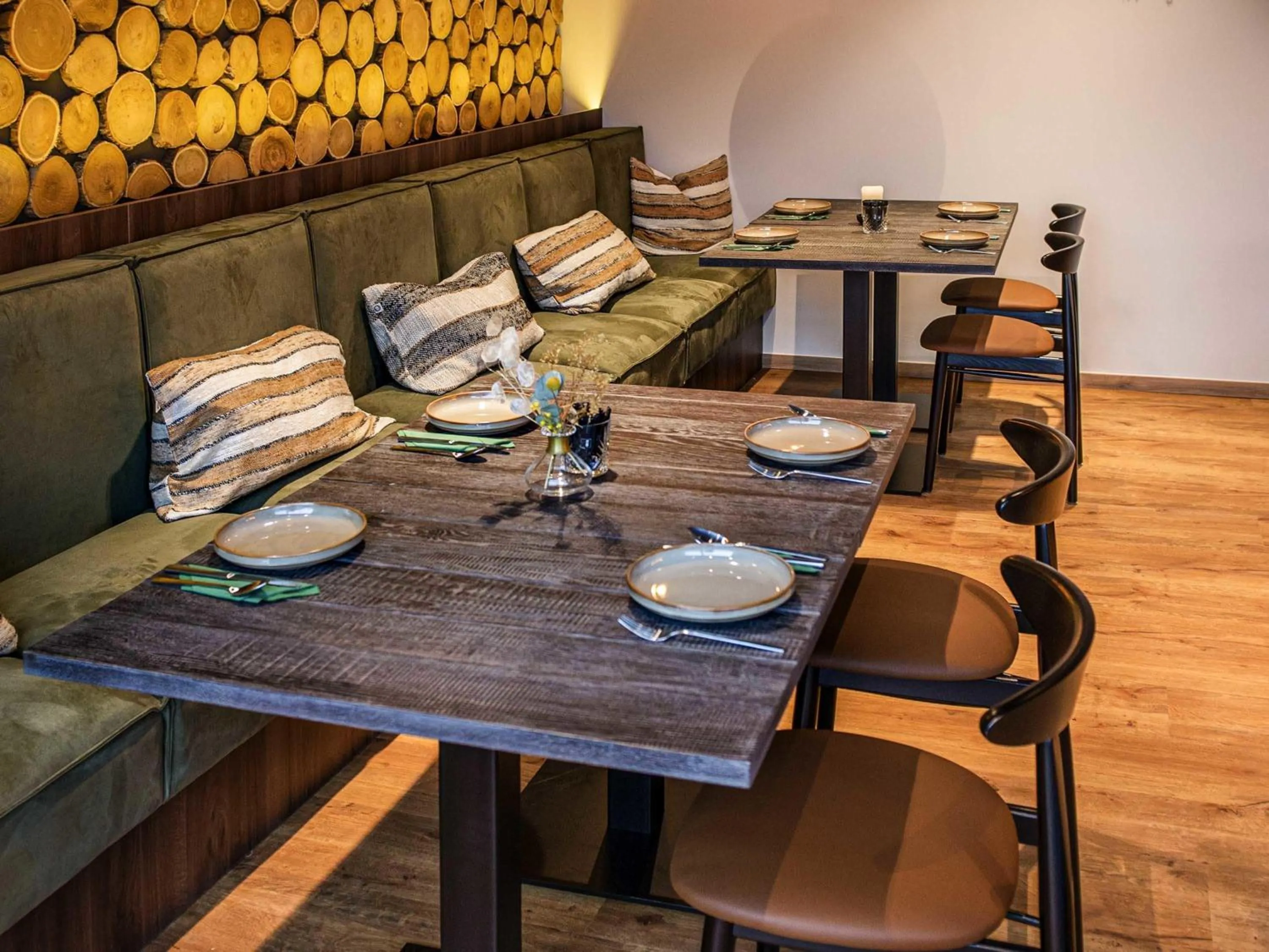 Restaurant/places to eat in Mercure Han-sur-Lesse