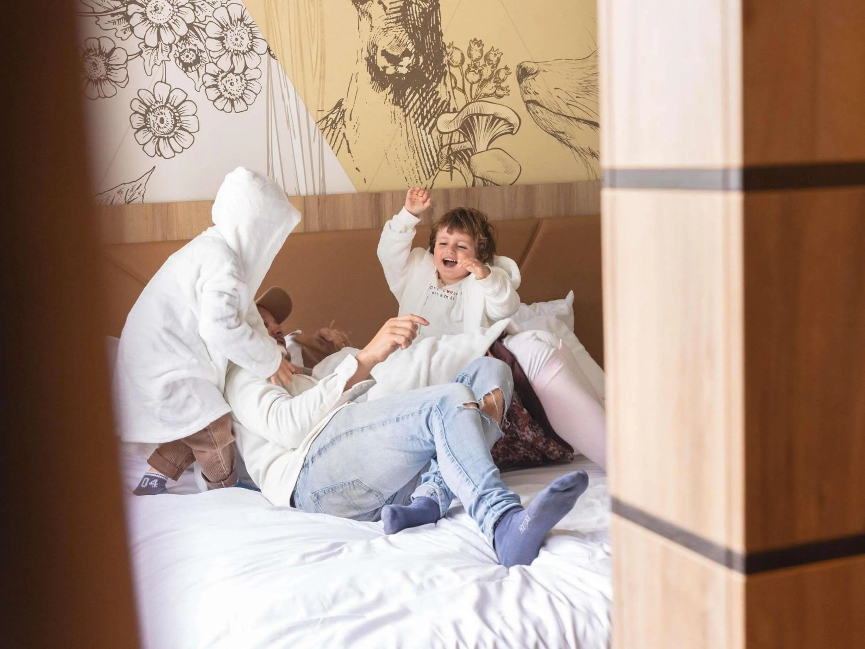 Bedroom, Bed in Mercure Han-sur-Lesse