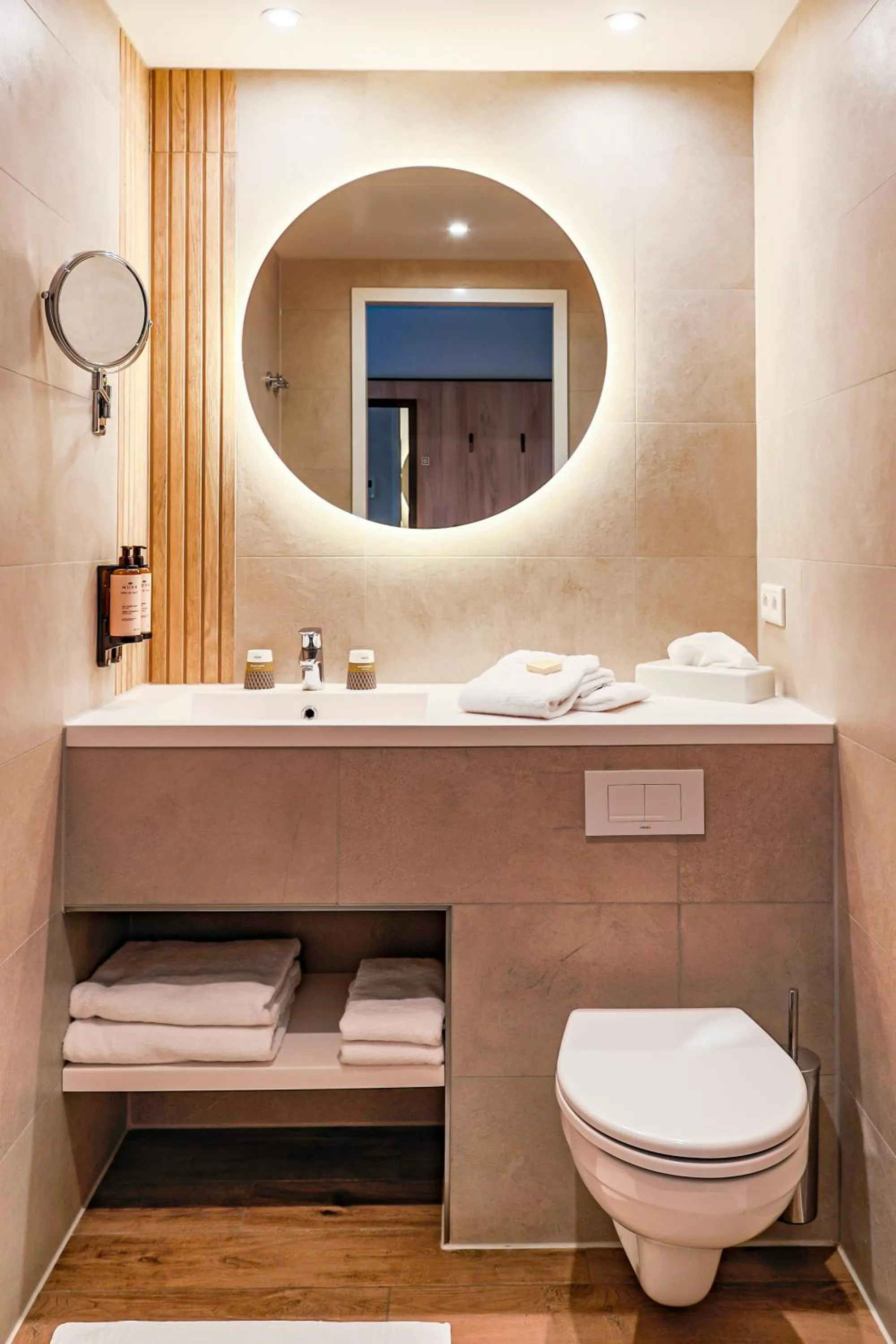 Bathroom in Mercure Han-sur-Lesse