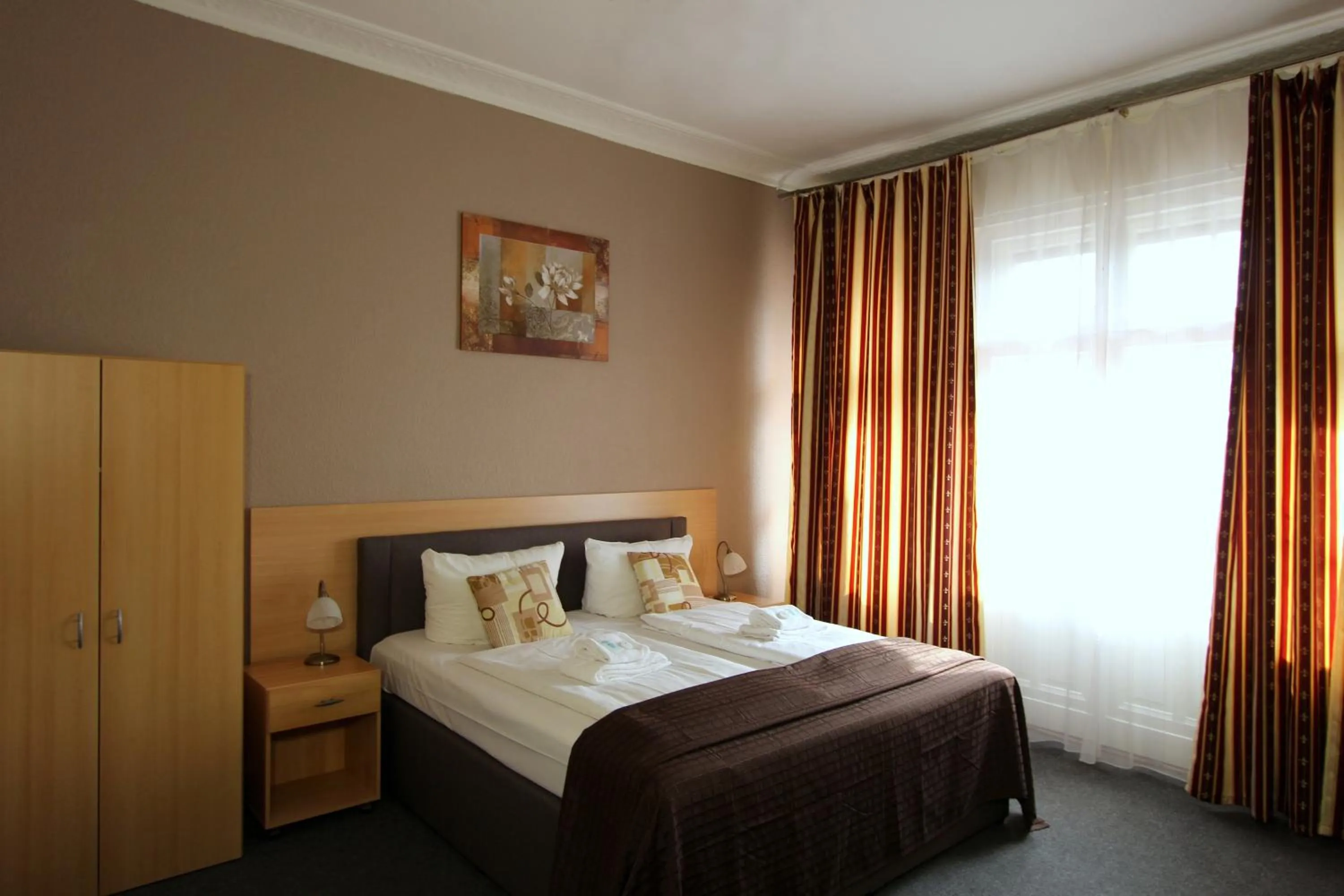 Photo of the whole room, Bed in Hotel Elegia am Kurfürstendamm