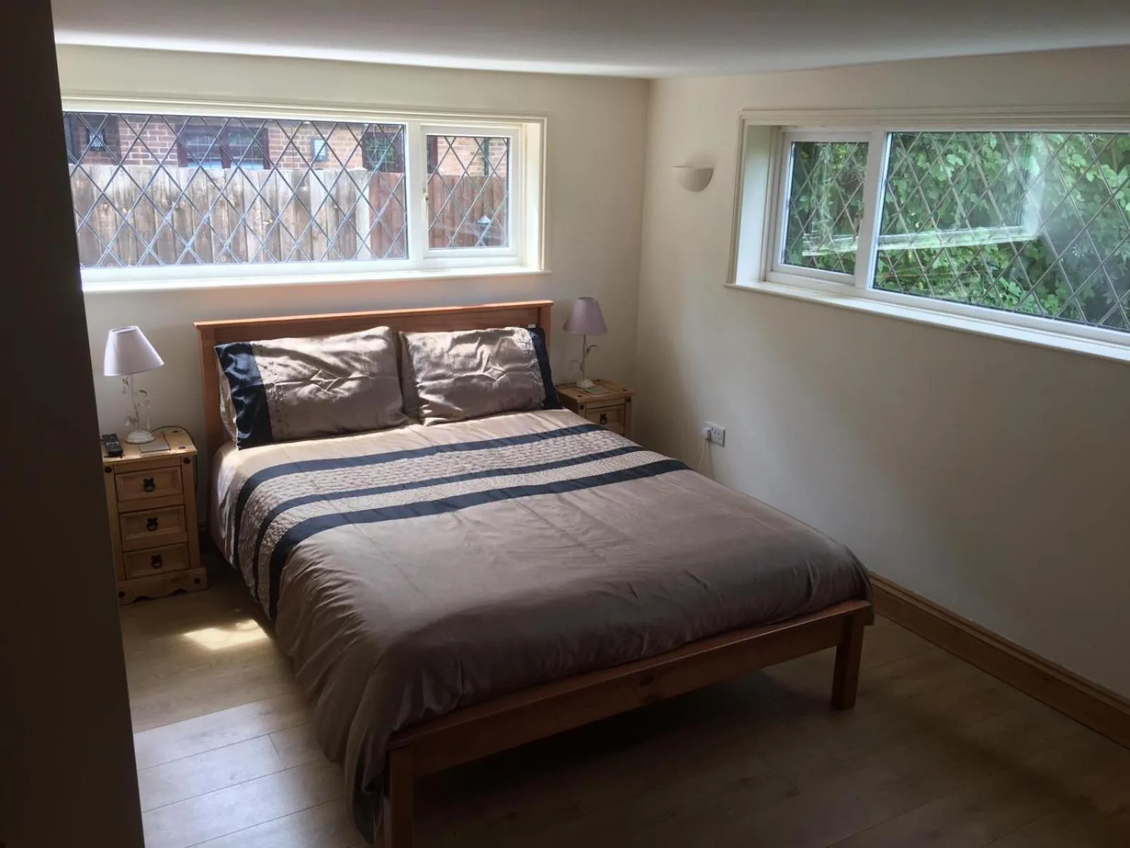 Bed in Whitehouse Cottage - Great Paxton