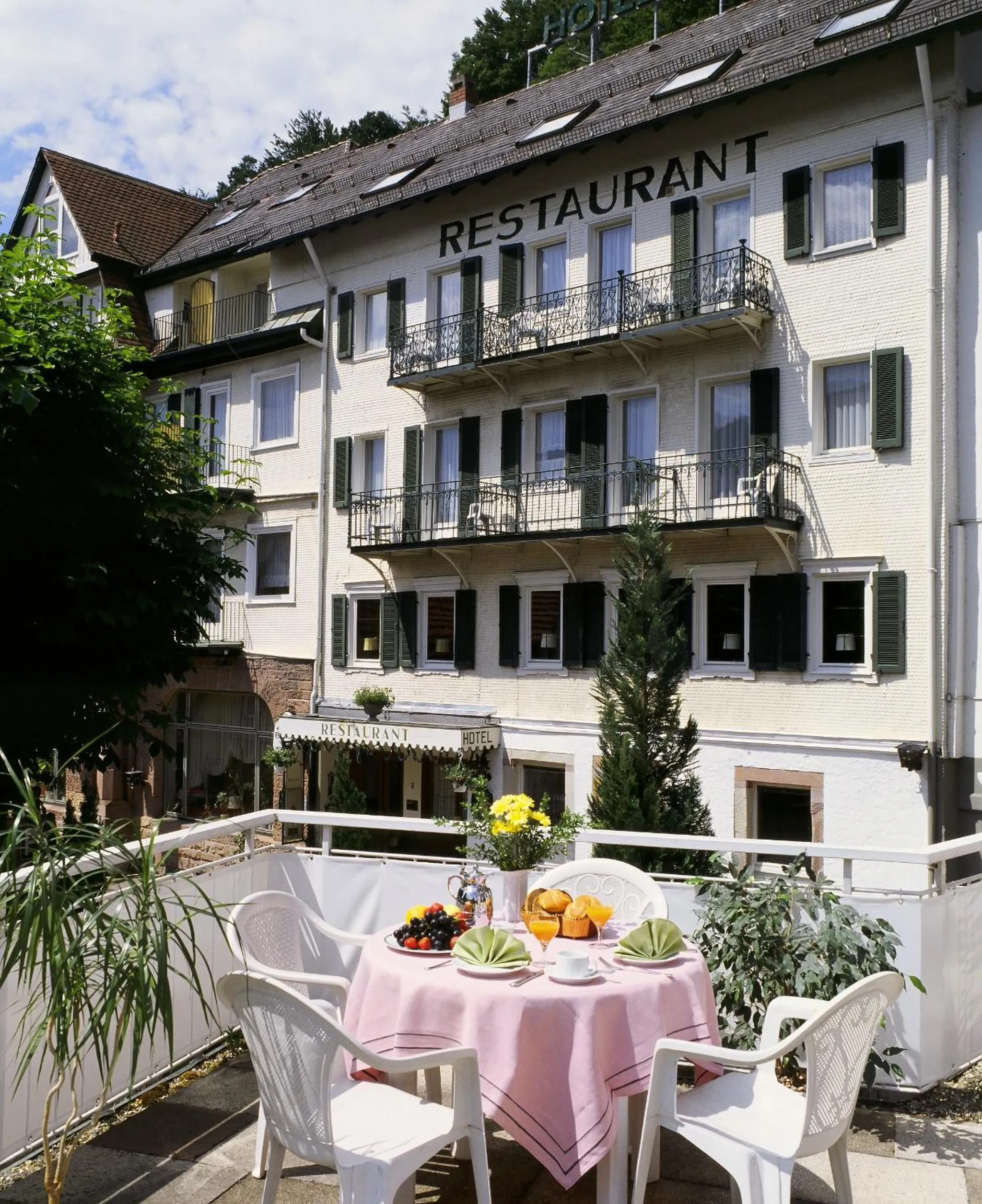Property building in Hotel Kull von Schmidsfelden