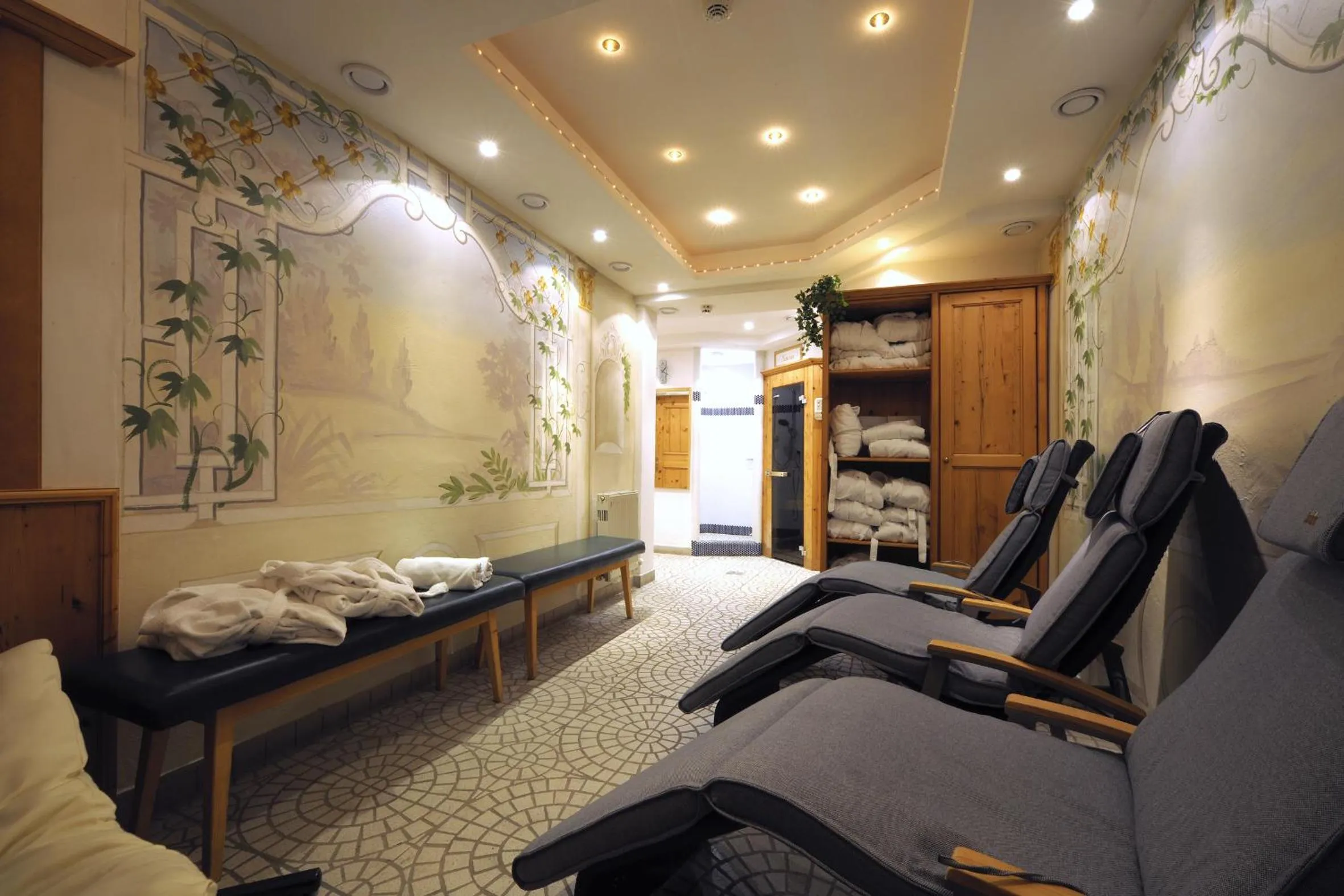 Spa and wellness centre/facilities in Hotel Garni Alpenland