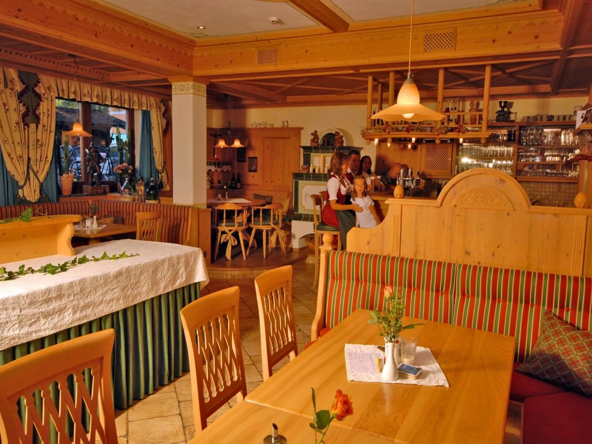 Restaurant/places to eat in Hotel Garni Alpenland
