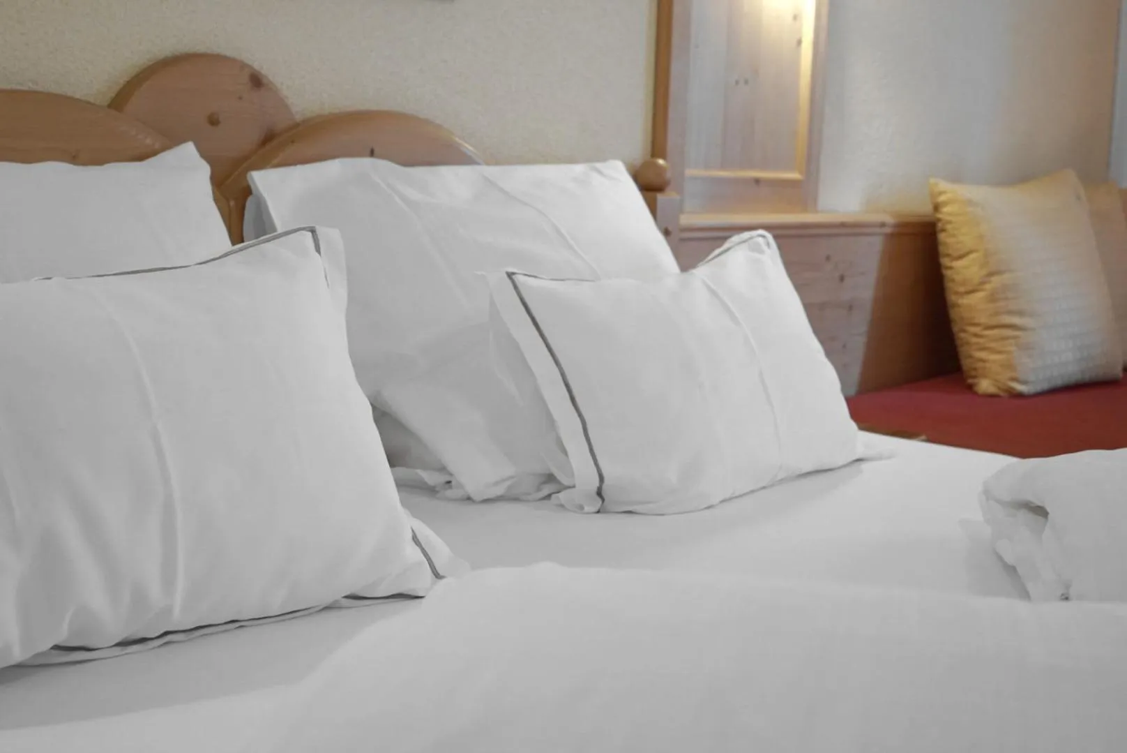 Bedroom, Bed in Hotel Alpina