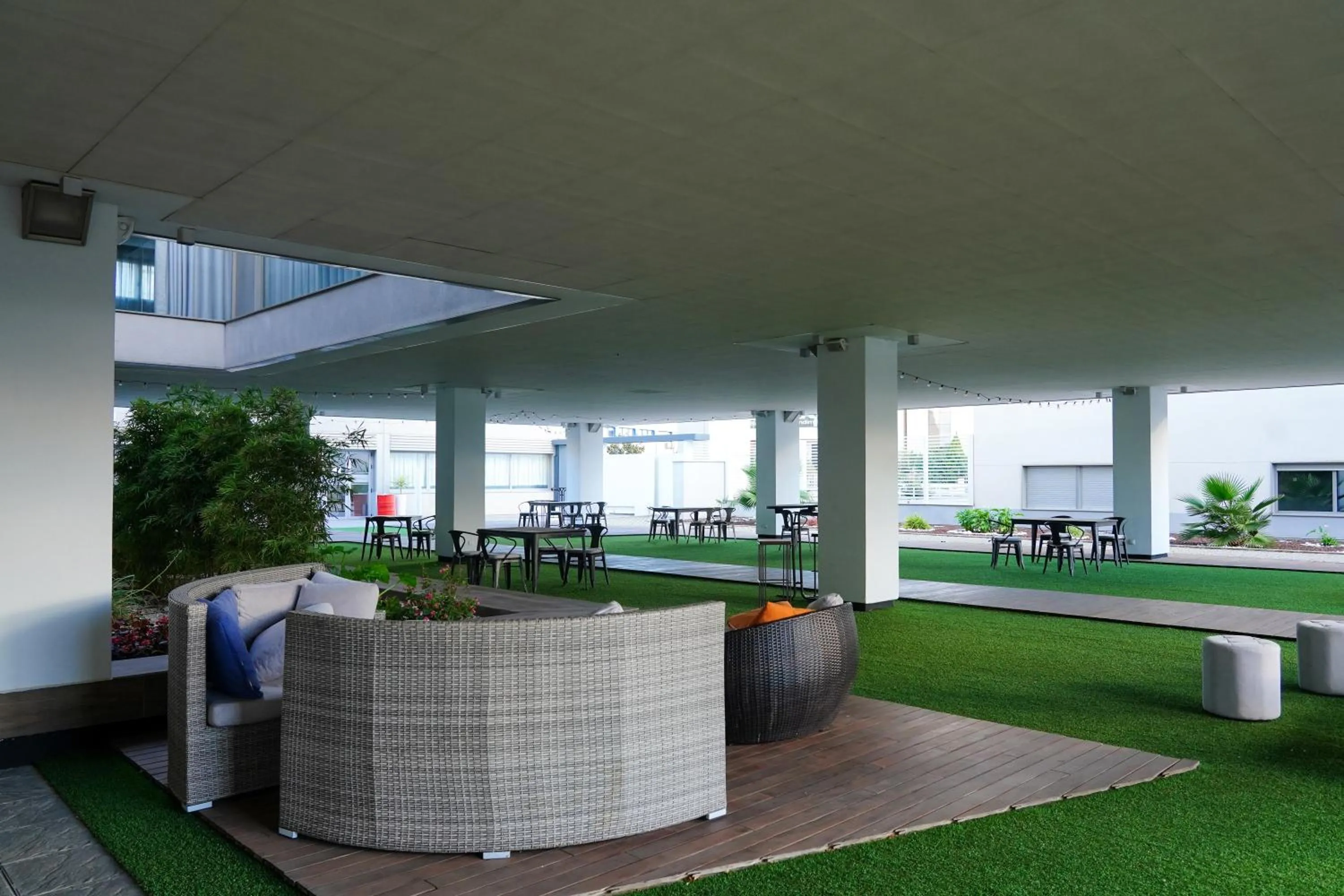 Patio in Hotel Villa Odon