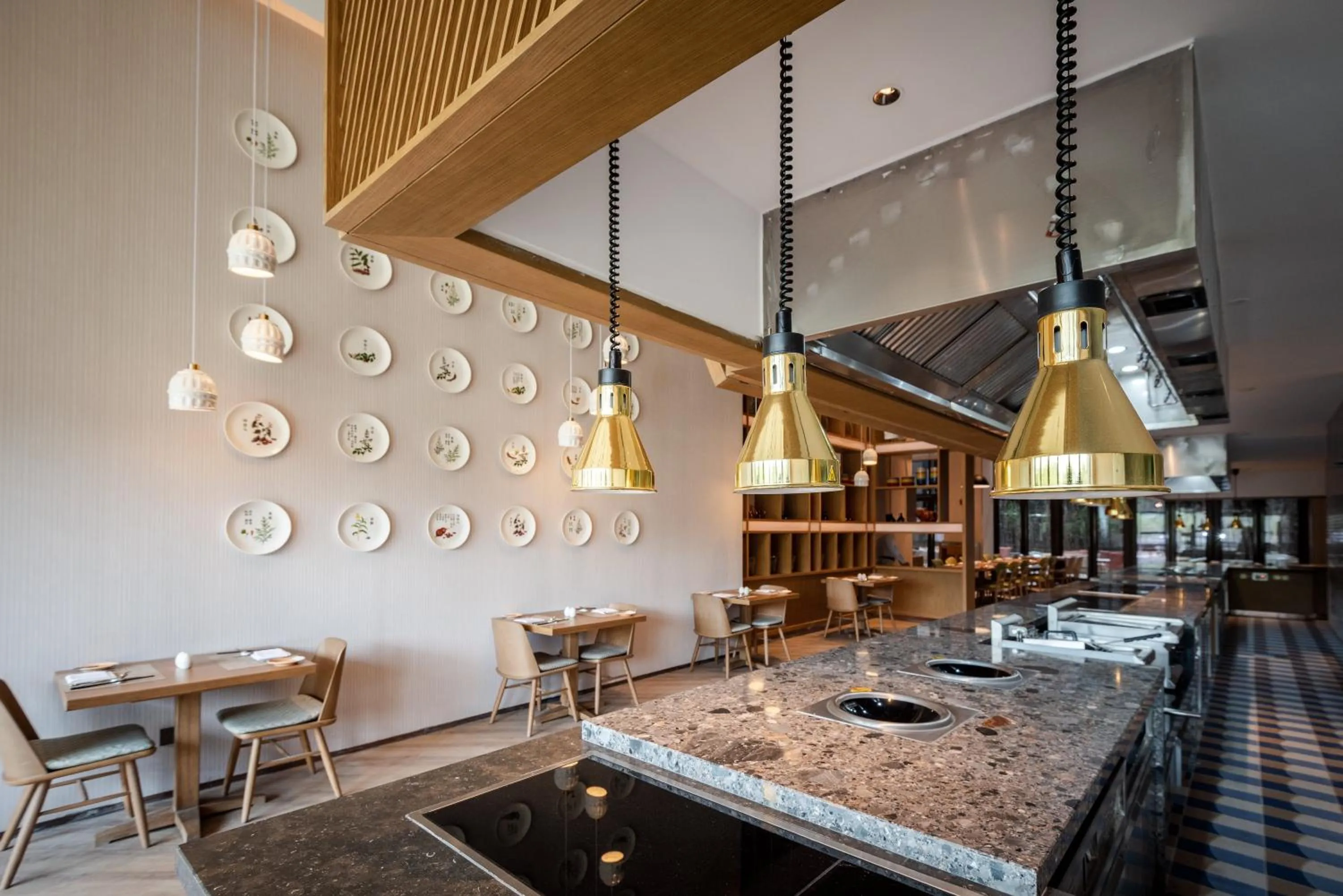 Restaurant/places to eat in Holiday Inn Resort Maoshan Hot-Spring by IHG