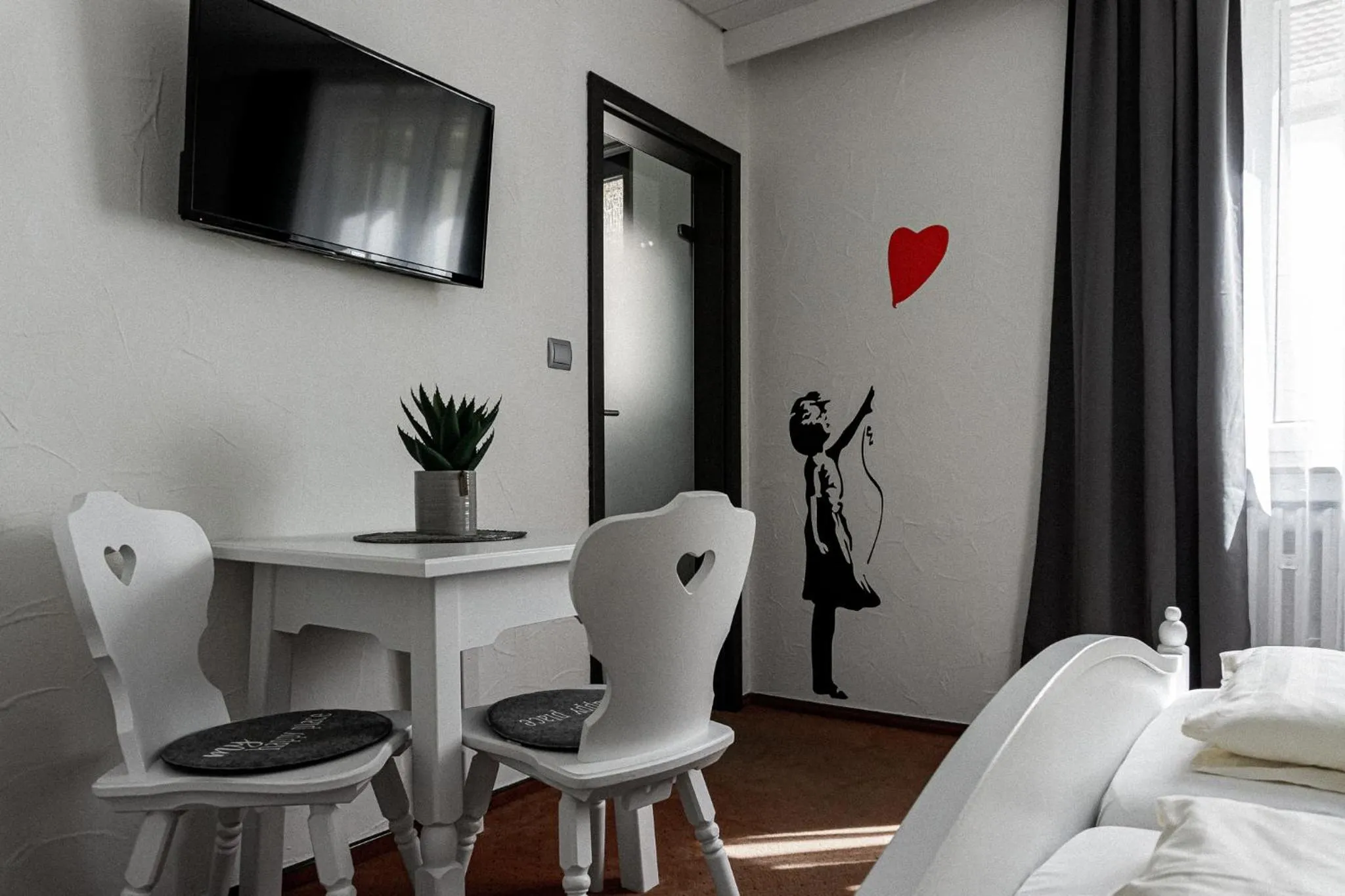 Photo of the whole room in Hotel Sonne - Das kleine Altstadt Hotel