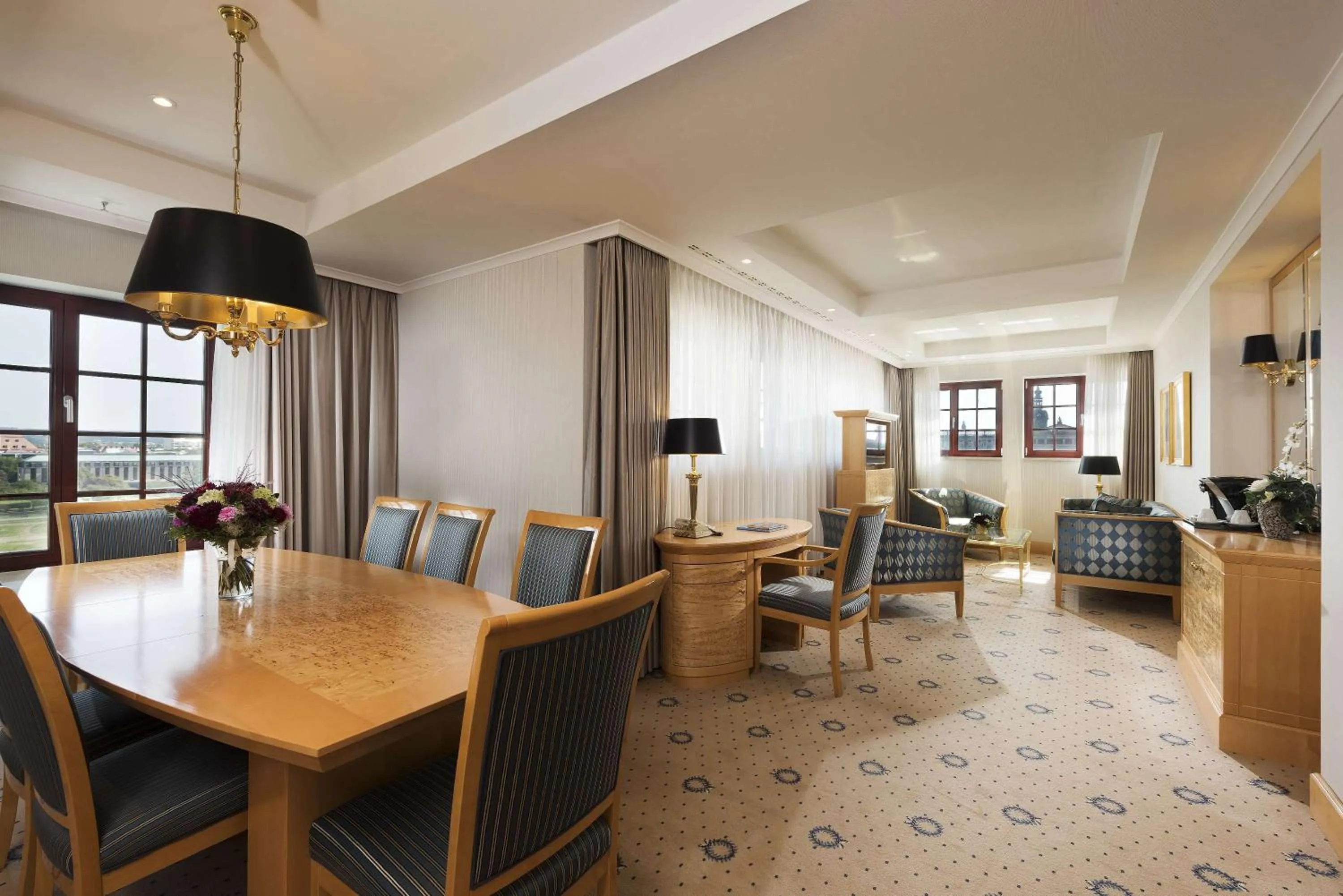 Living room in Maritim Hotel Dresden