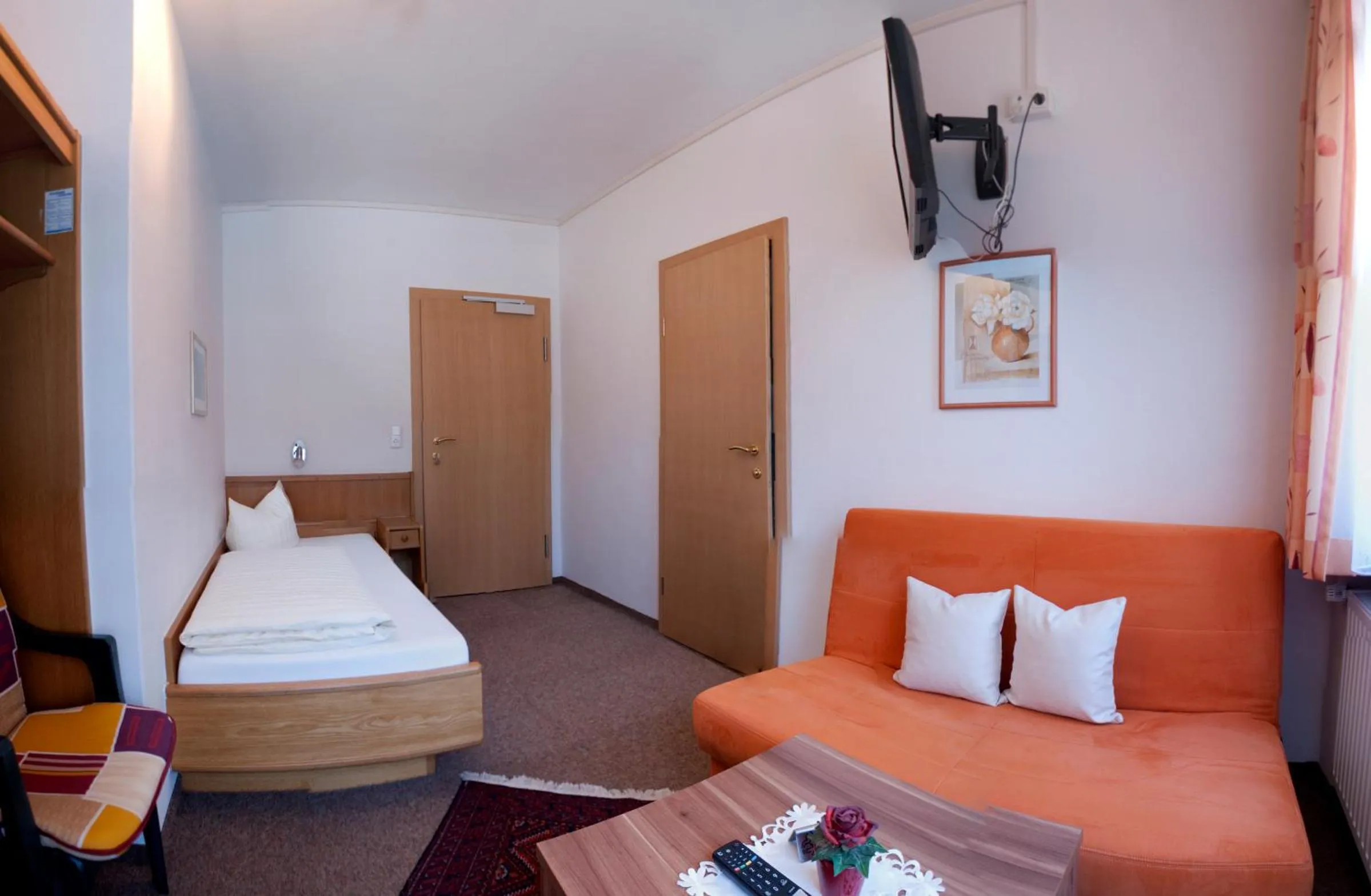 Bed in Hotel Garni Jennewein