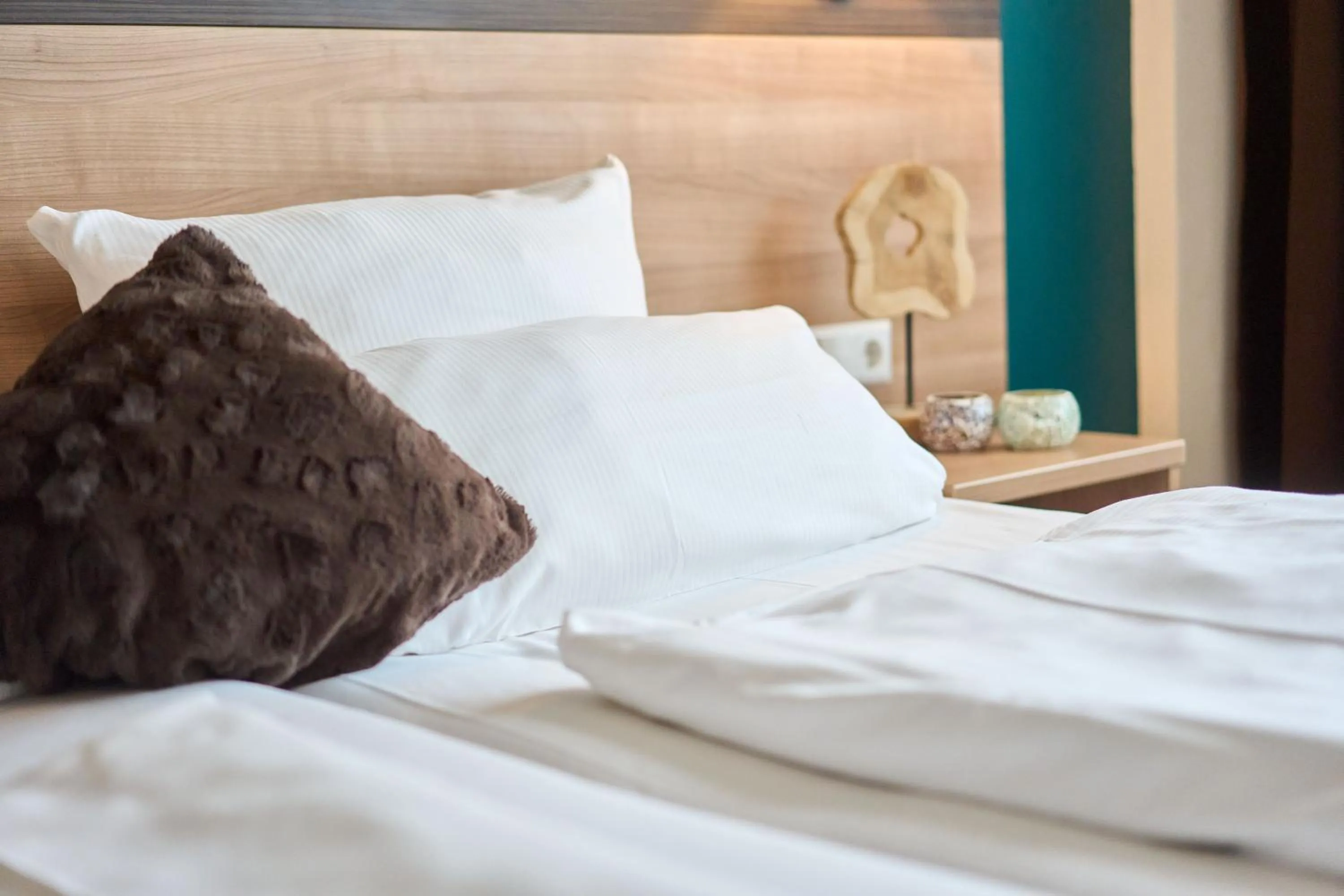 Photo of the whole room, Bed in eXo Boutique Hotel Mannheim - by SuperFly Hotels