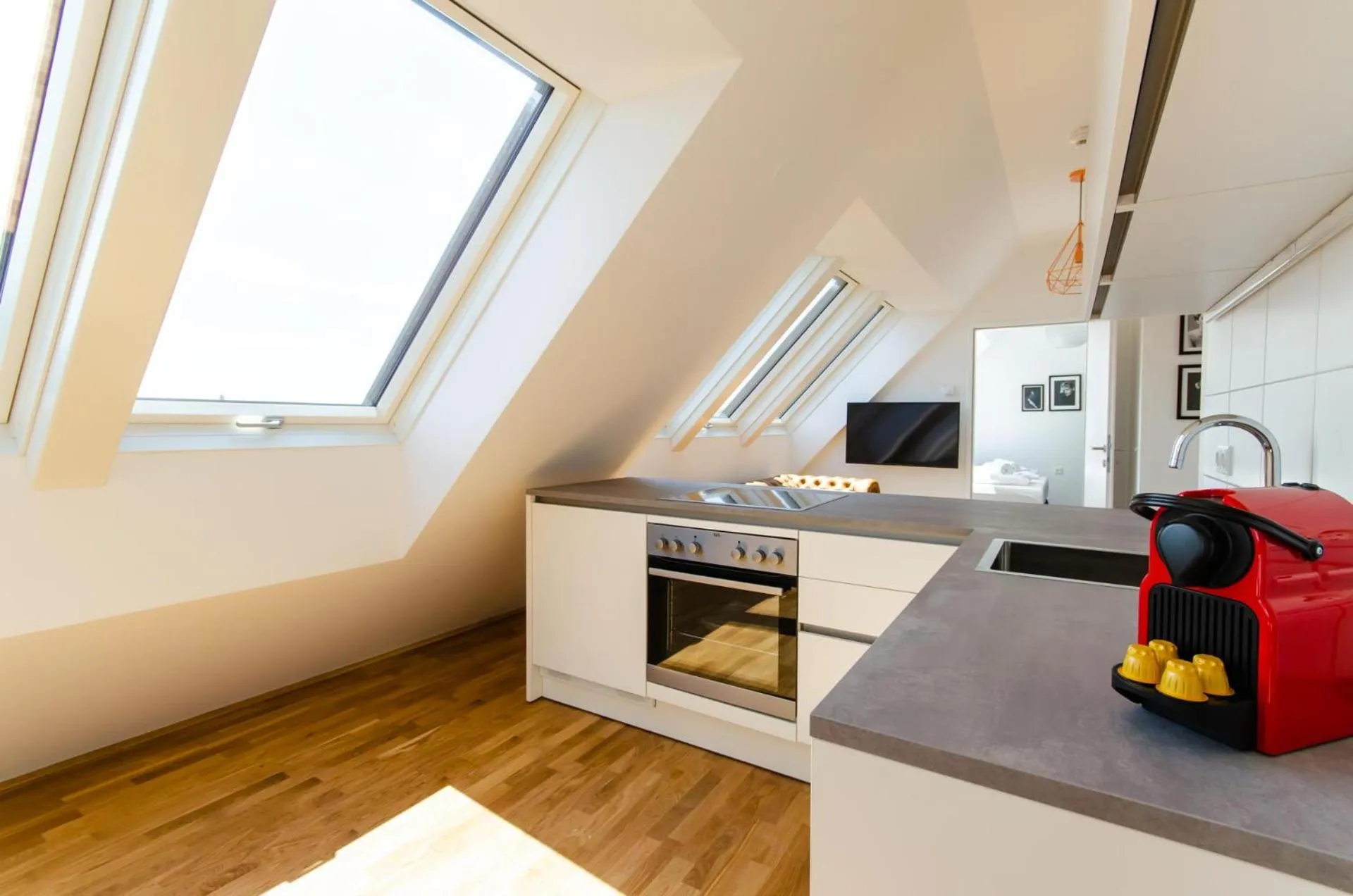 Coffee/tea facilities in Grand Quarters City Residence