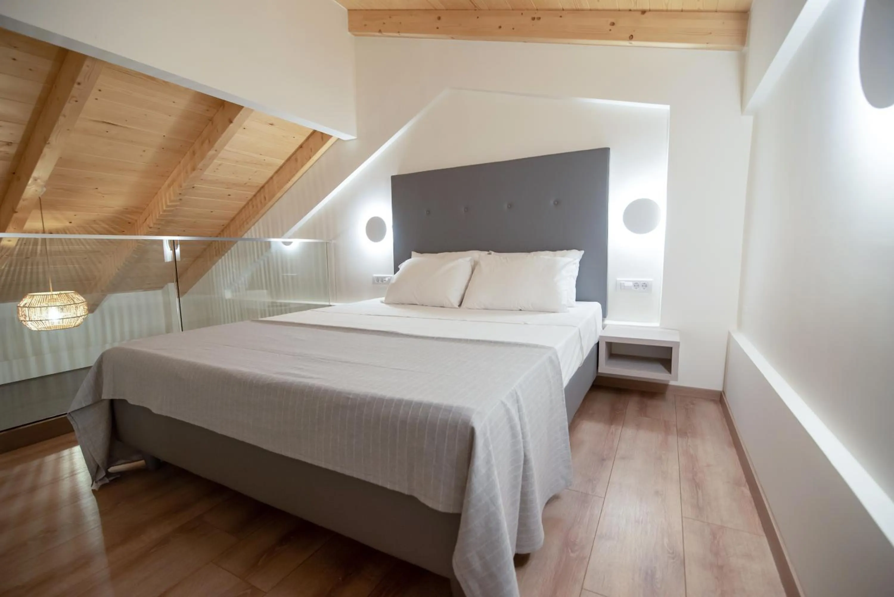 Bedroom, Bed in Melydron Apartments