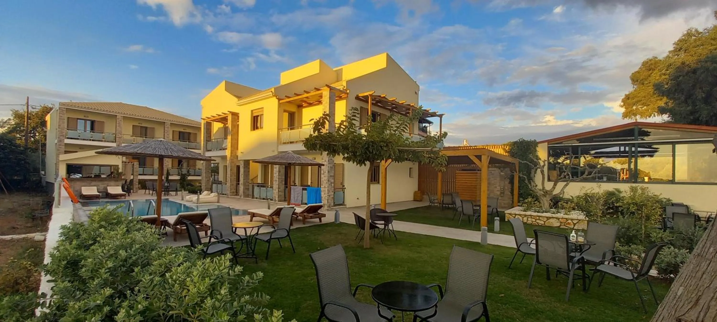 Property building in Melydron Apartments