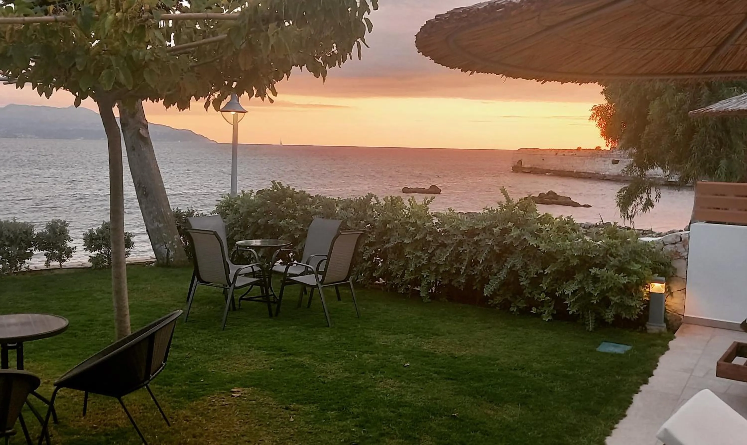 Patio in Melydron Apartments