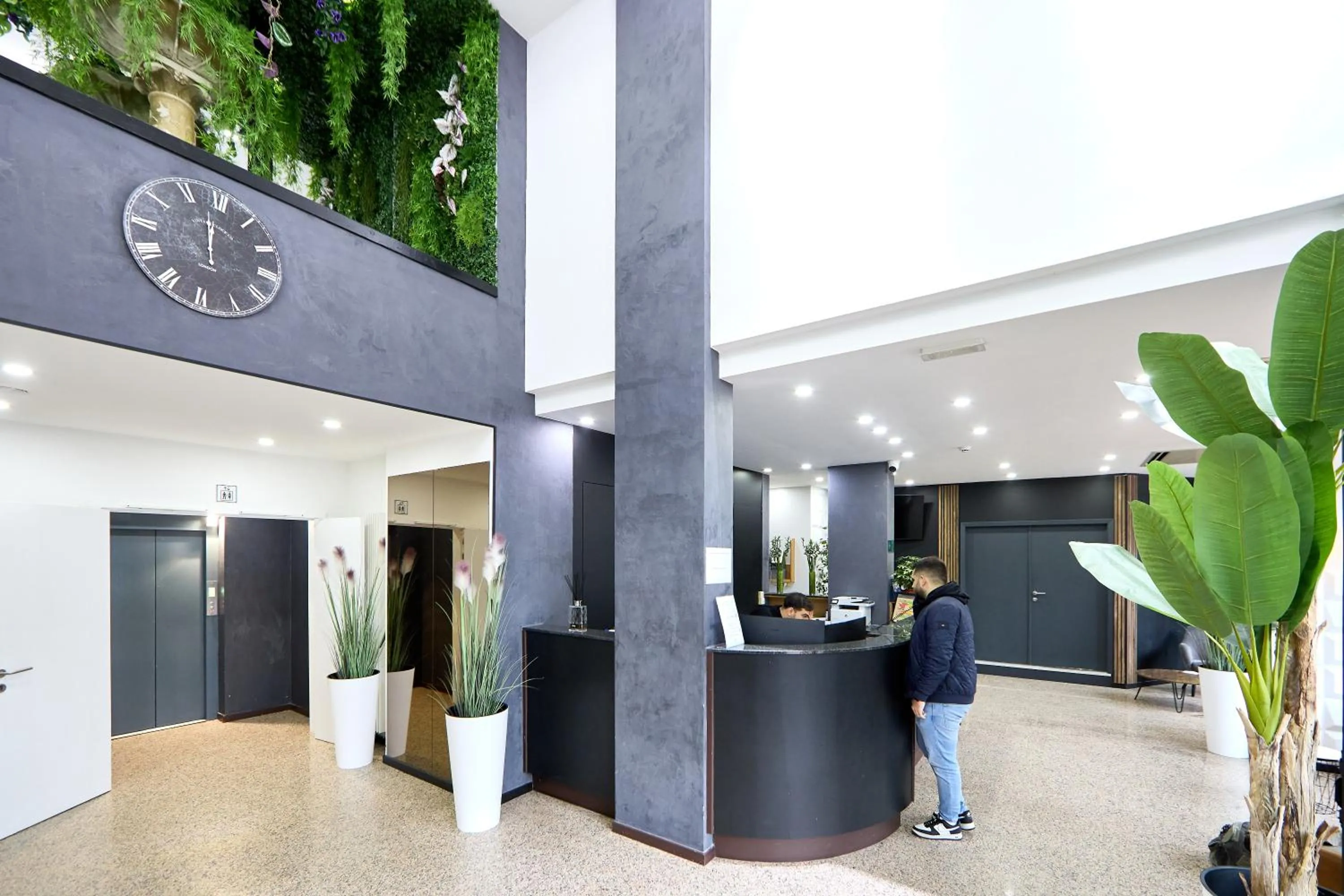 Lobby or reception in Hotel EUROPACITY