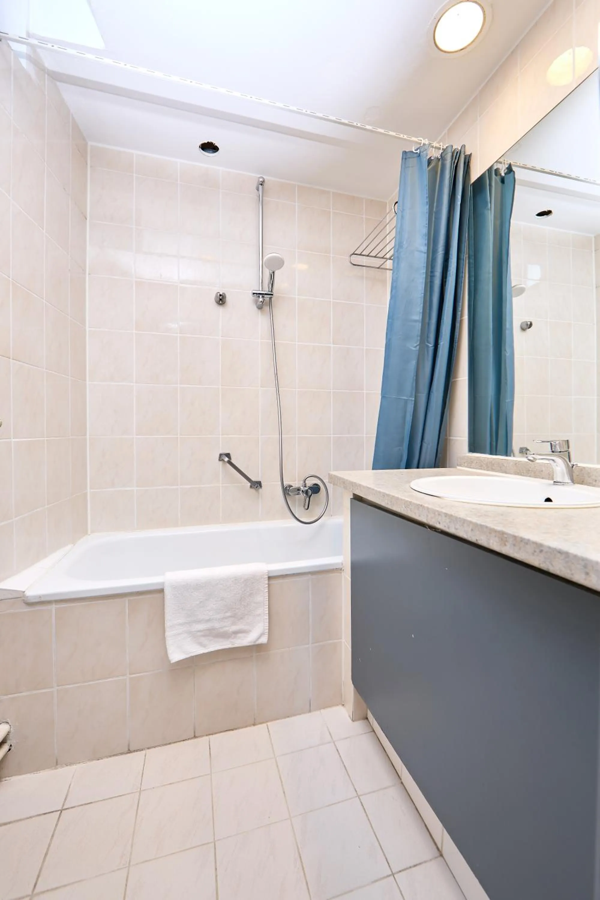 Bathroom in Hotel EUROPACITY