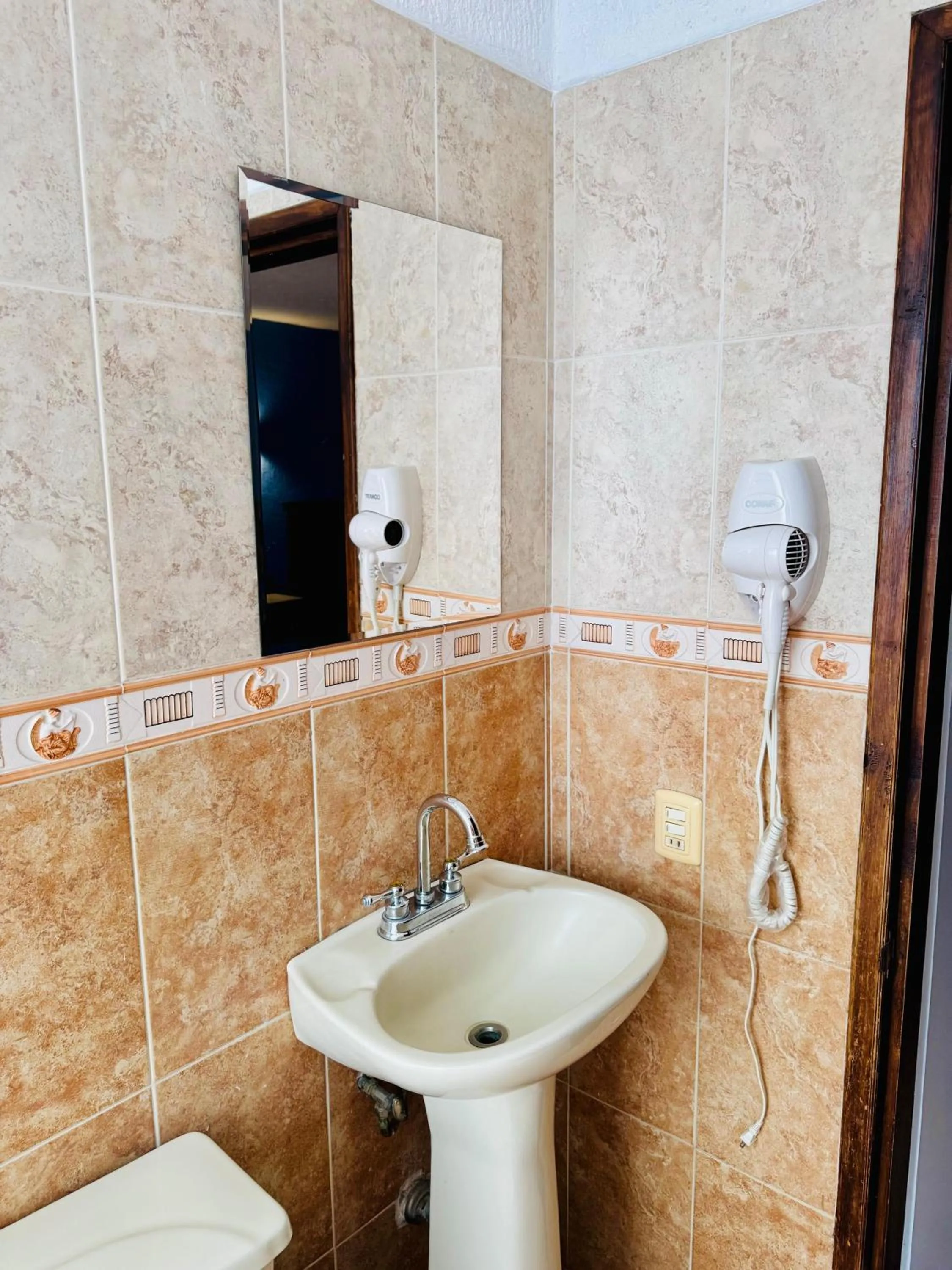 Hotel Cabañas Santa Cruz