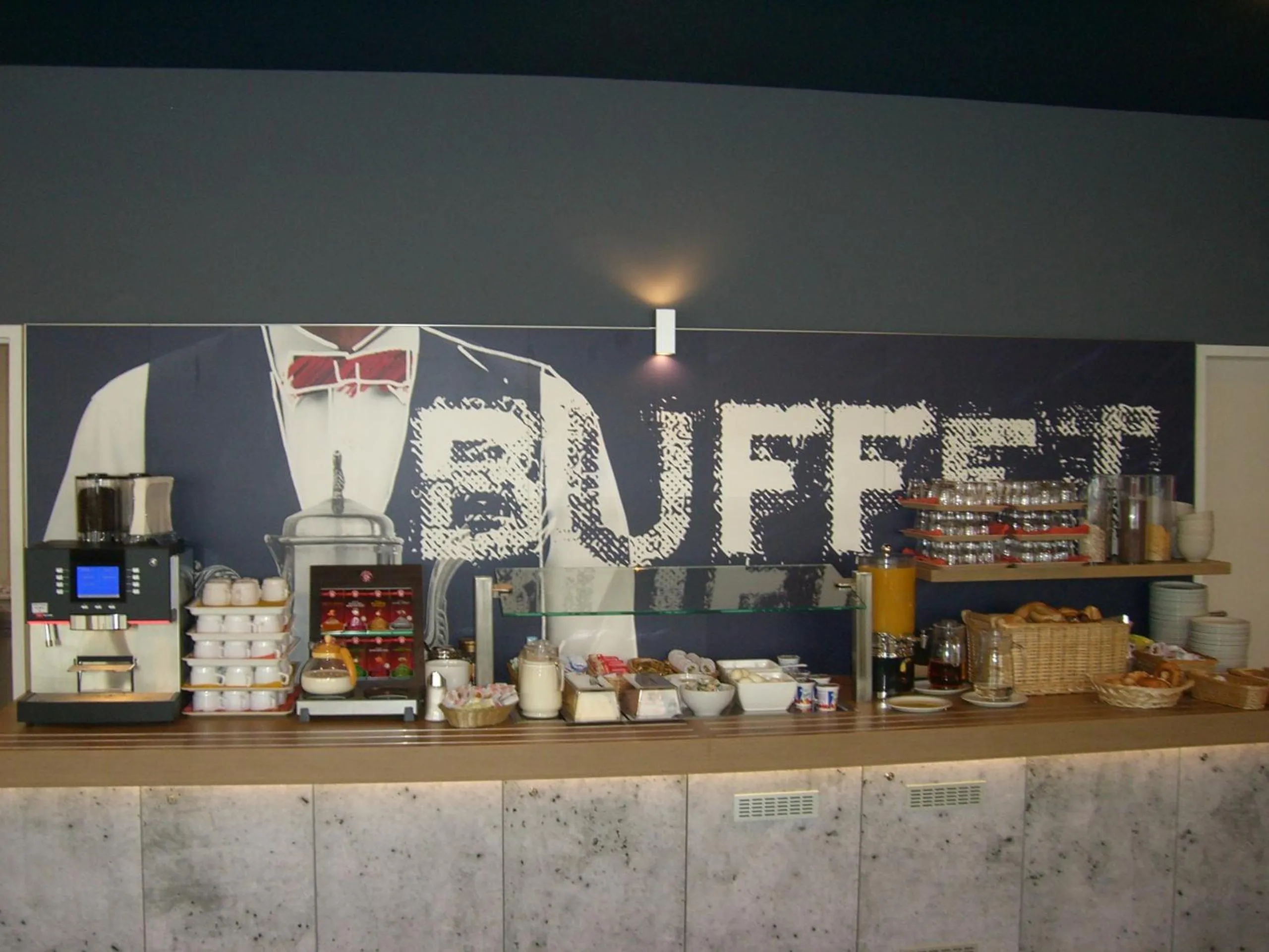 Restaurant/places to eat in Ibis Budget Graz City