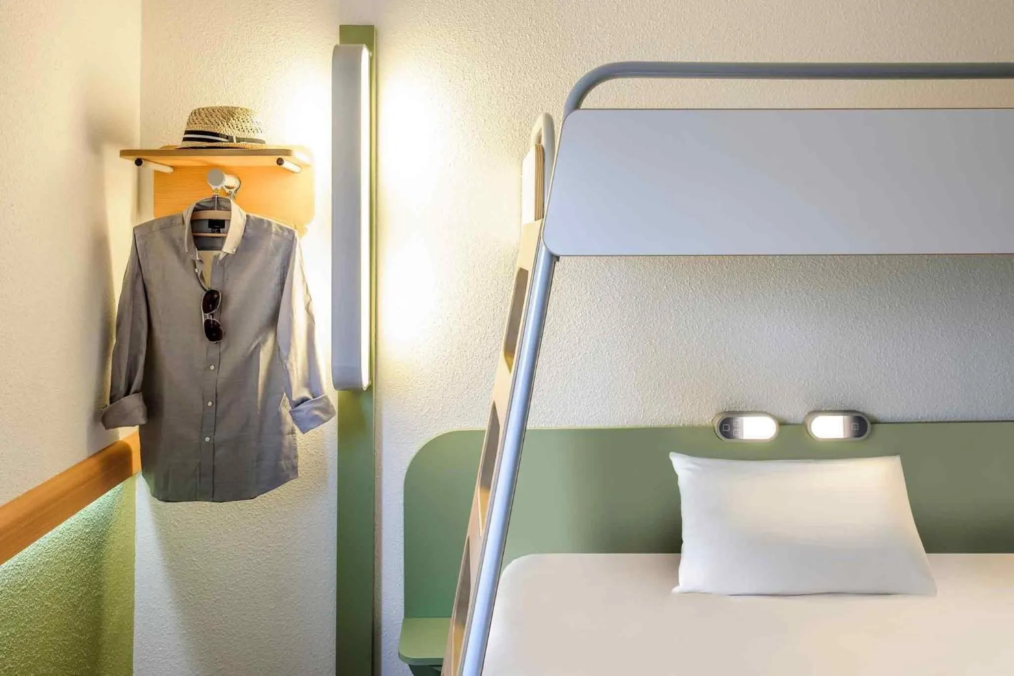 Bedroom, Bed in Ibis Budget Salzburg Airport - Self-Check-In