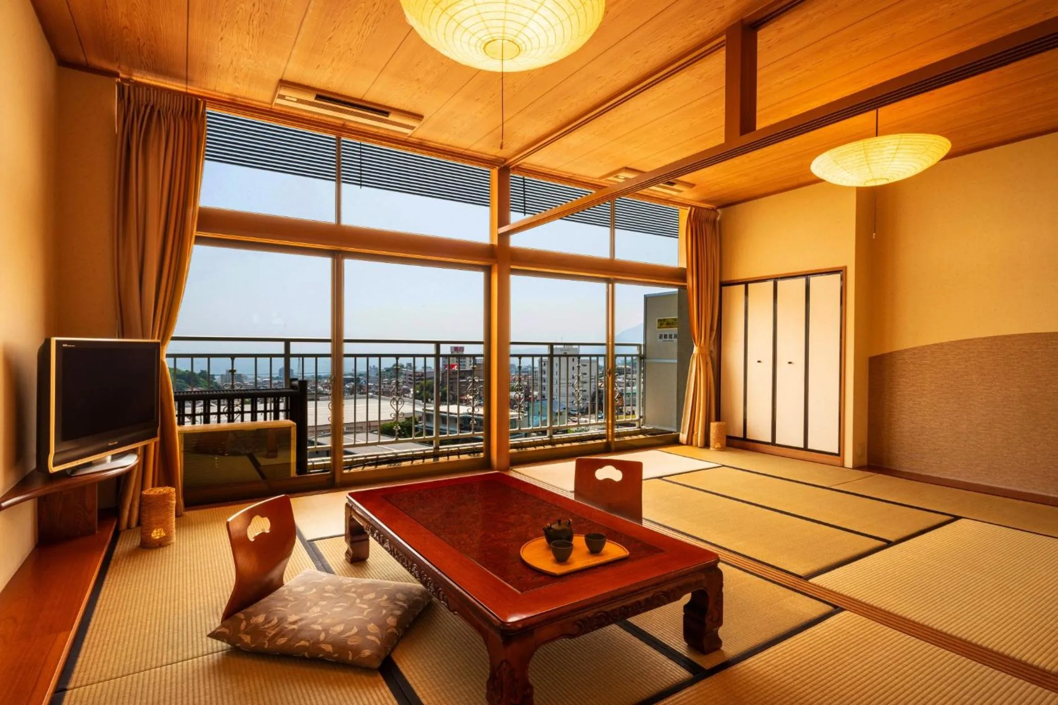 Photo of the whole room in Ooedo Onsen Monogatari Premium Hotel Fugetsu