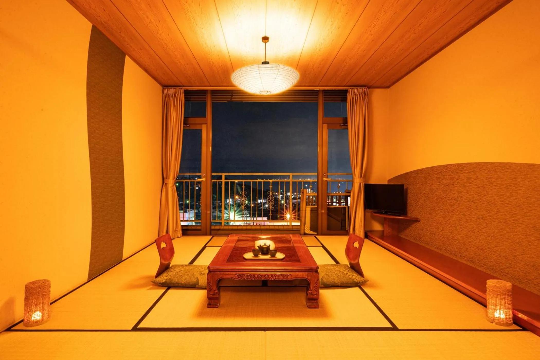 Photo of the whole room in Ooedo Onsen Monogatari Premium Hotel Fugetsu
