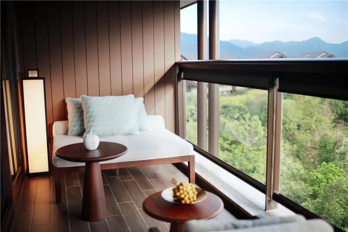 New World Qingyuan Hotel -formerly KHOS QINGYUAN